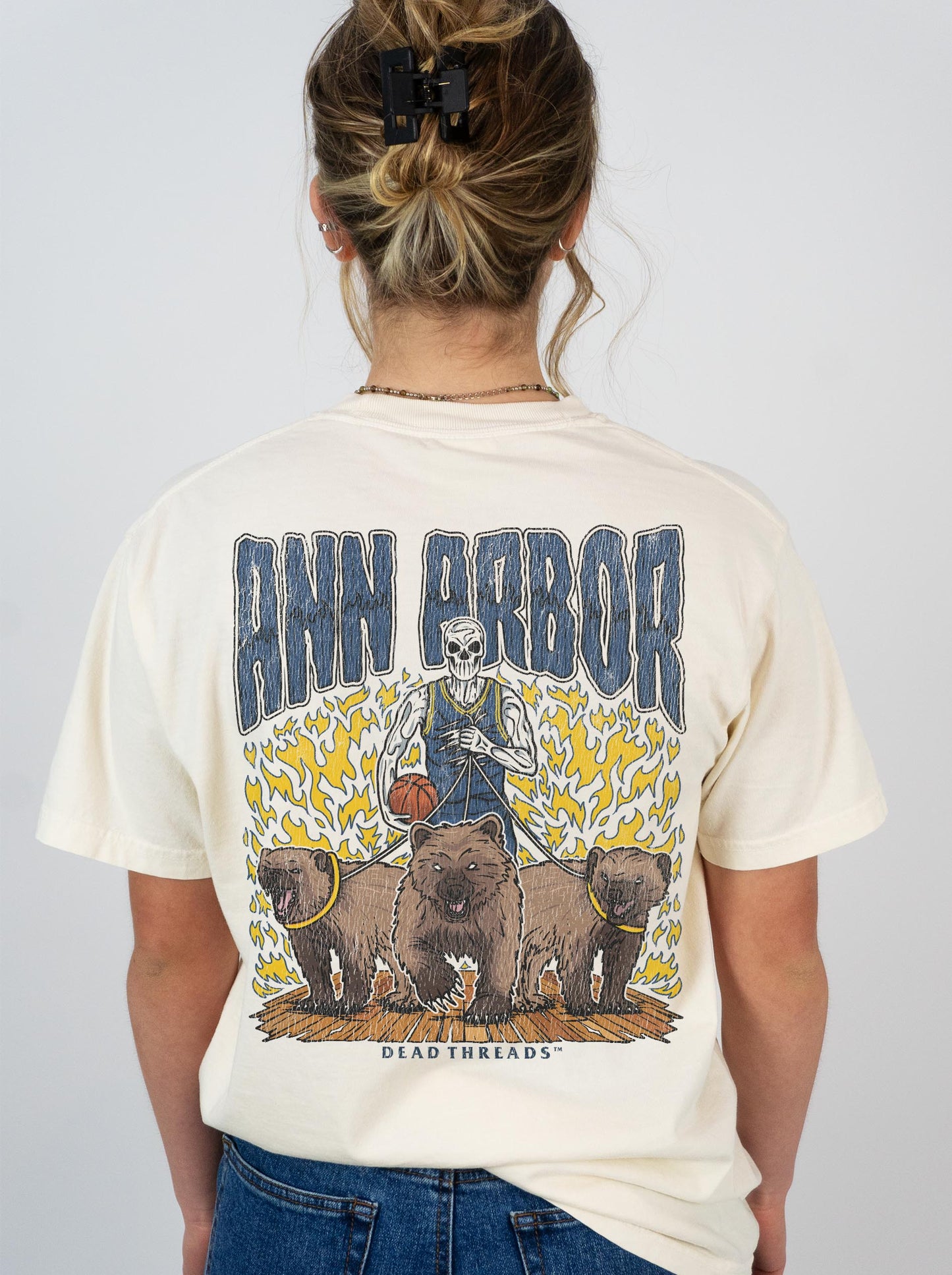 ANN ARBOR BASKETBALL - “3 SKULL” PREMIUM T-SHIRT