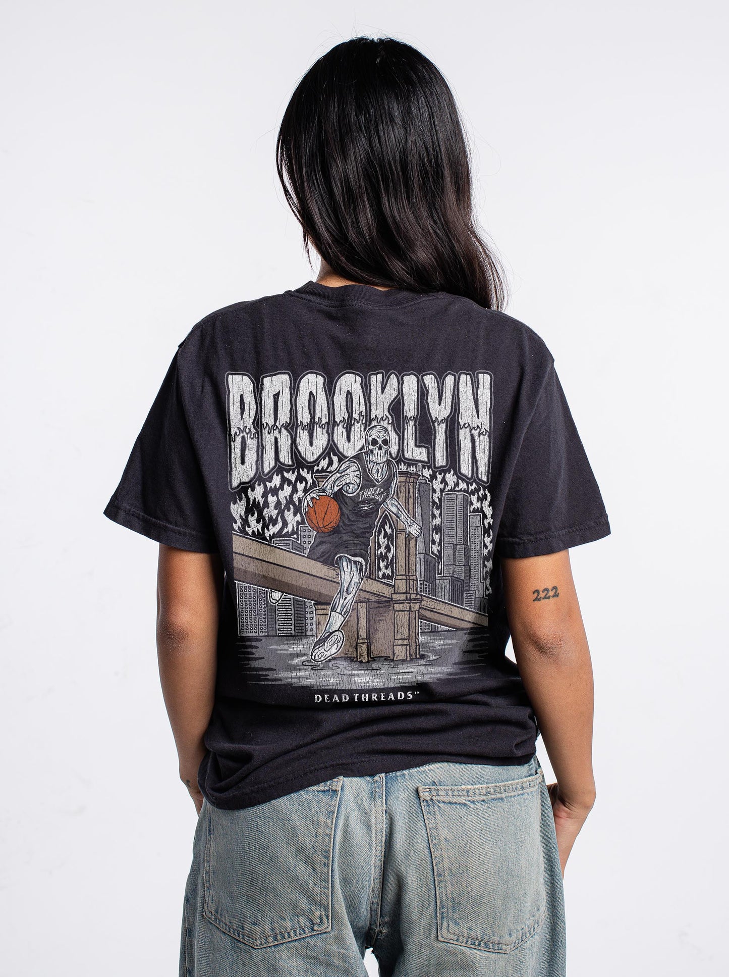BROOKLYN BASKETBALL - “3 SKULL” PREMIUM T-SHIRT