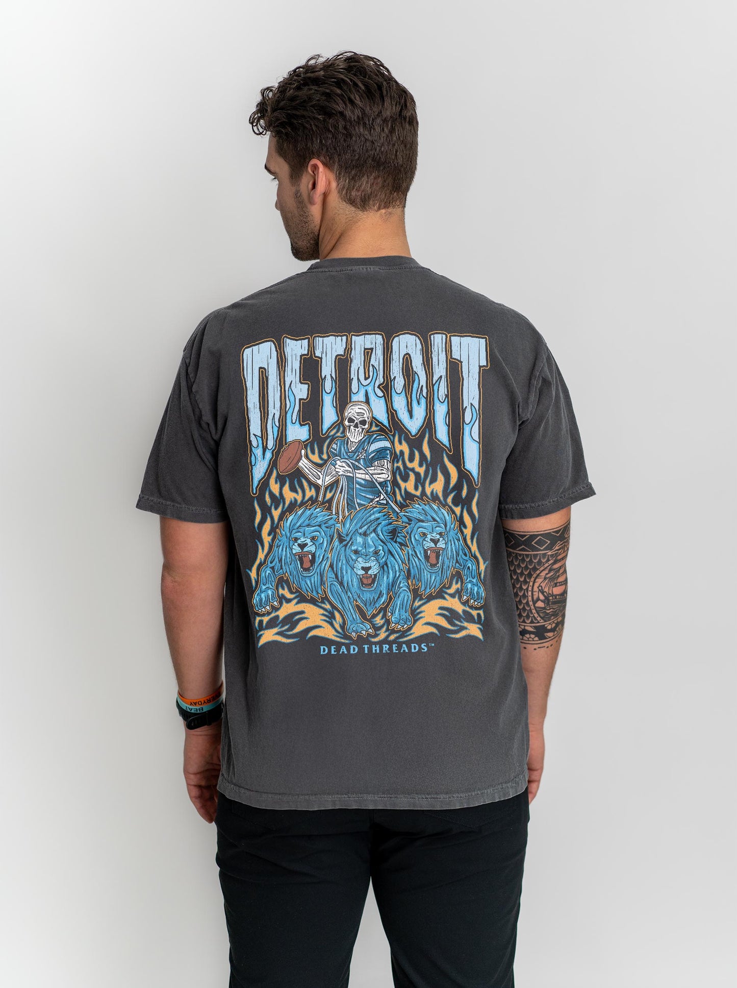 DETROIT FOOTBALL - “3 SKULL” PREMIUM T-SHIRT