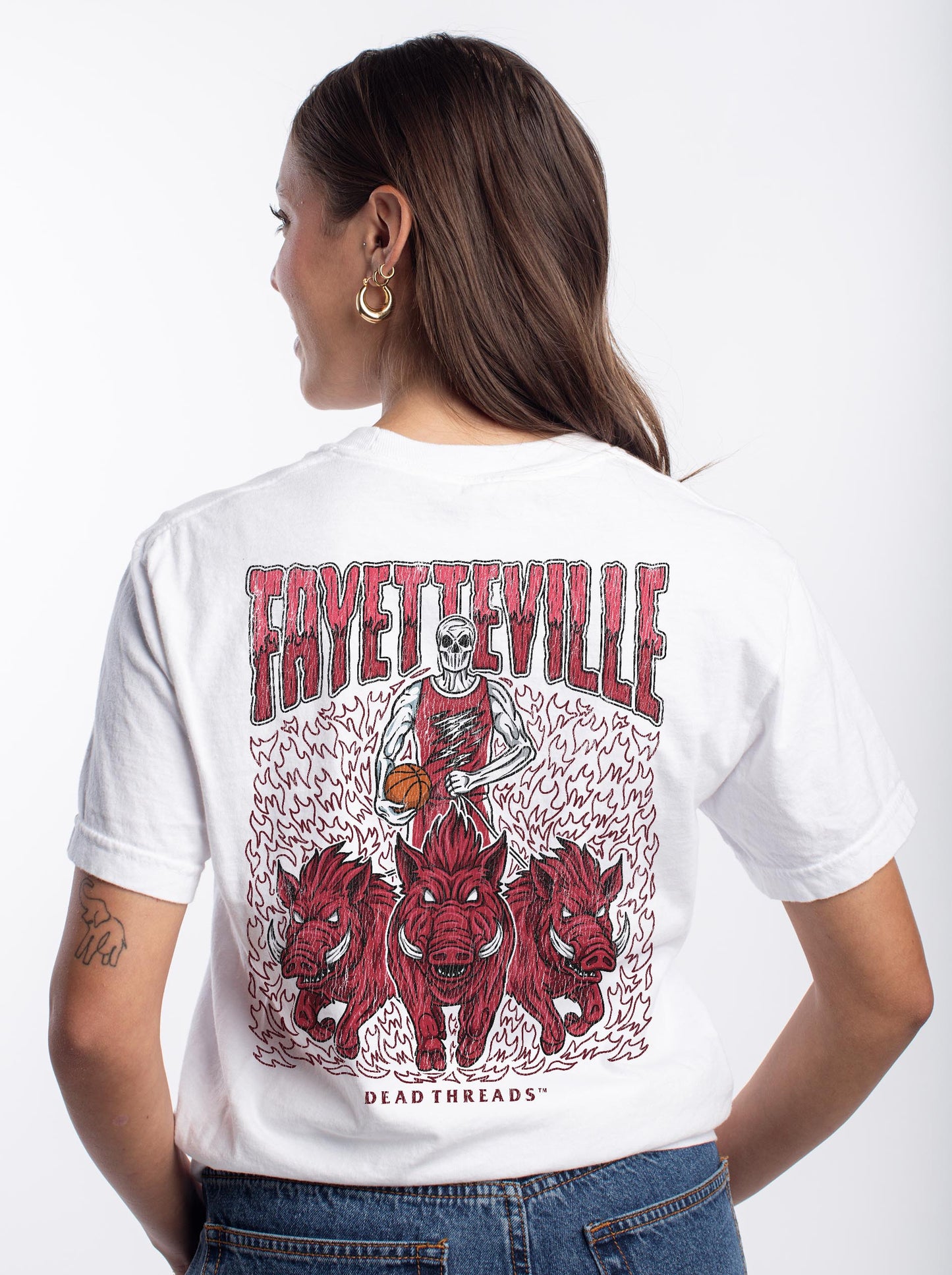 FAYETTEVILLE BASKETBALL - “3 SKULL” PREMIUM T-SHIRT