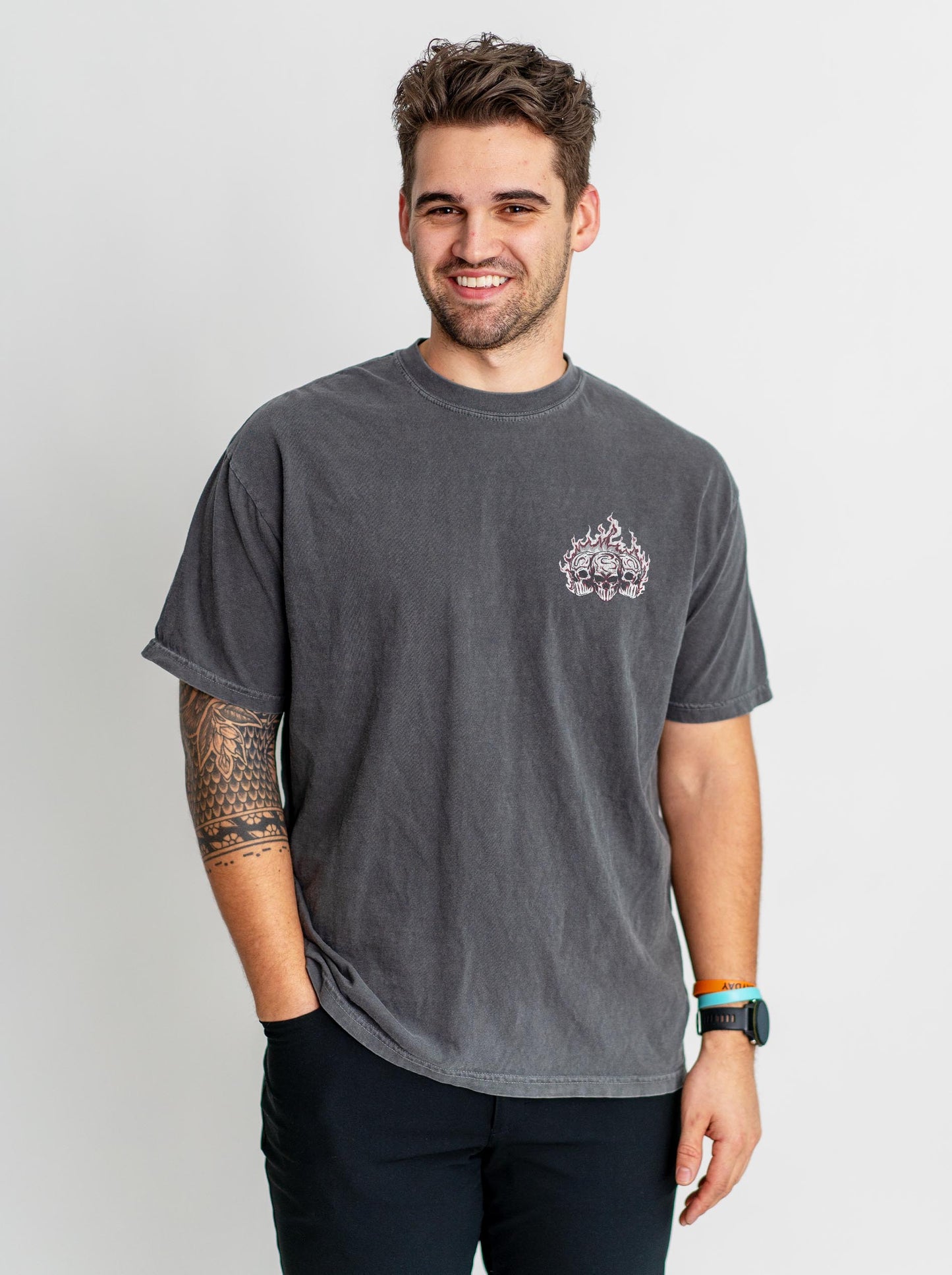 LOS ANGELES “RED” BASEBALL - "3 SKULL" PREMIUM T-SHIRT