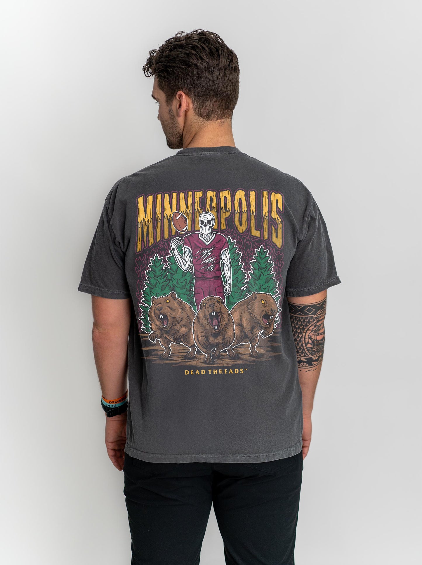 MINNEAPOLIS FOOTBALL - “3 SKULL” PREMIUM T-SHIRT