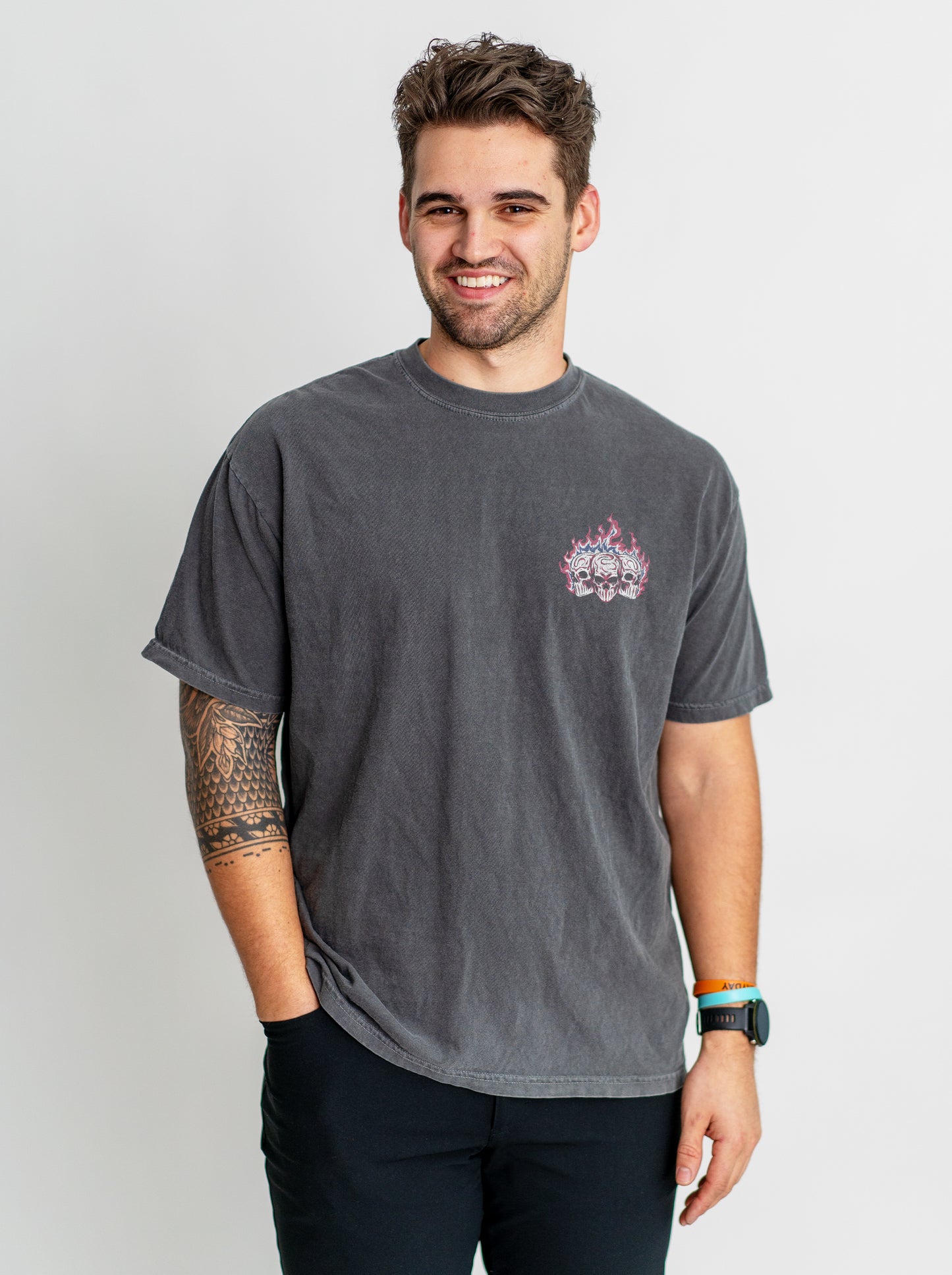 NEW ENGLAND FOOTBALL - “3 SKULL” PREMIUM T-SHIRT