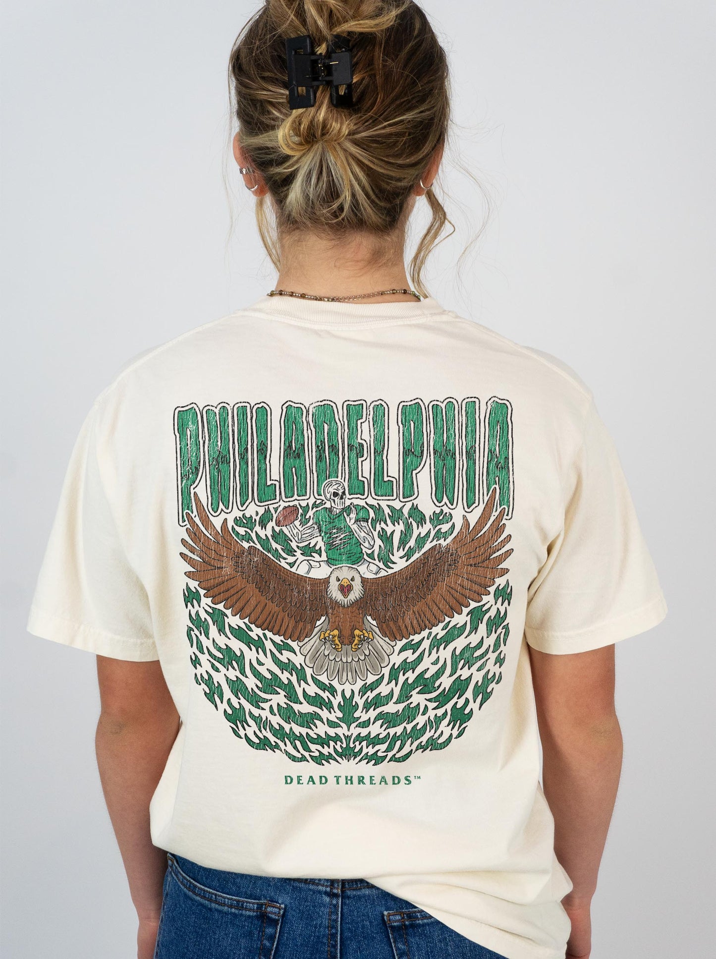 PHILADELPHIA FOOTBALL v1 - “3 SKULL” PREMIUM T-SHIRT