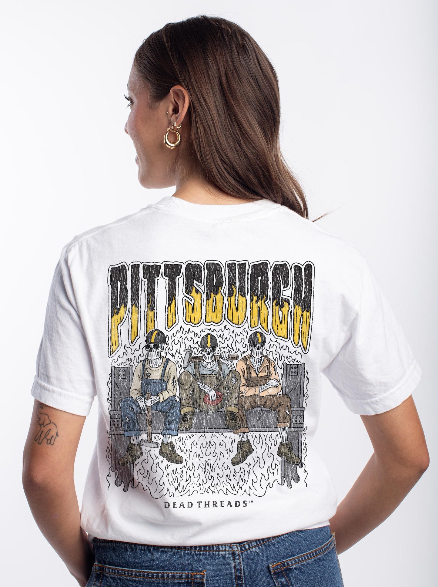 PITTSBURGH FOOTBALL - “3 SKULL” PREMIUM T-SHIRT