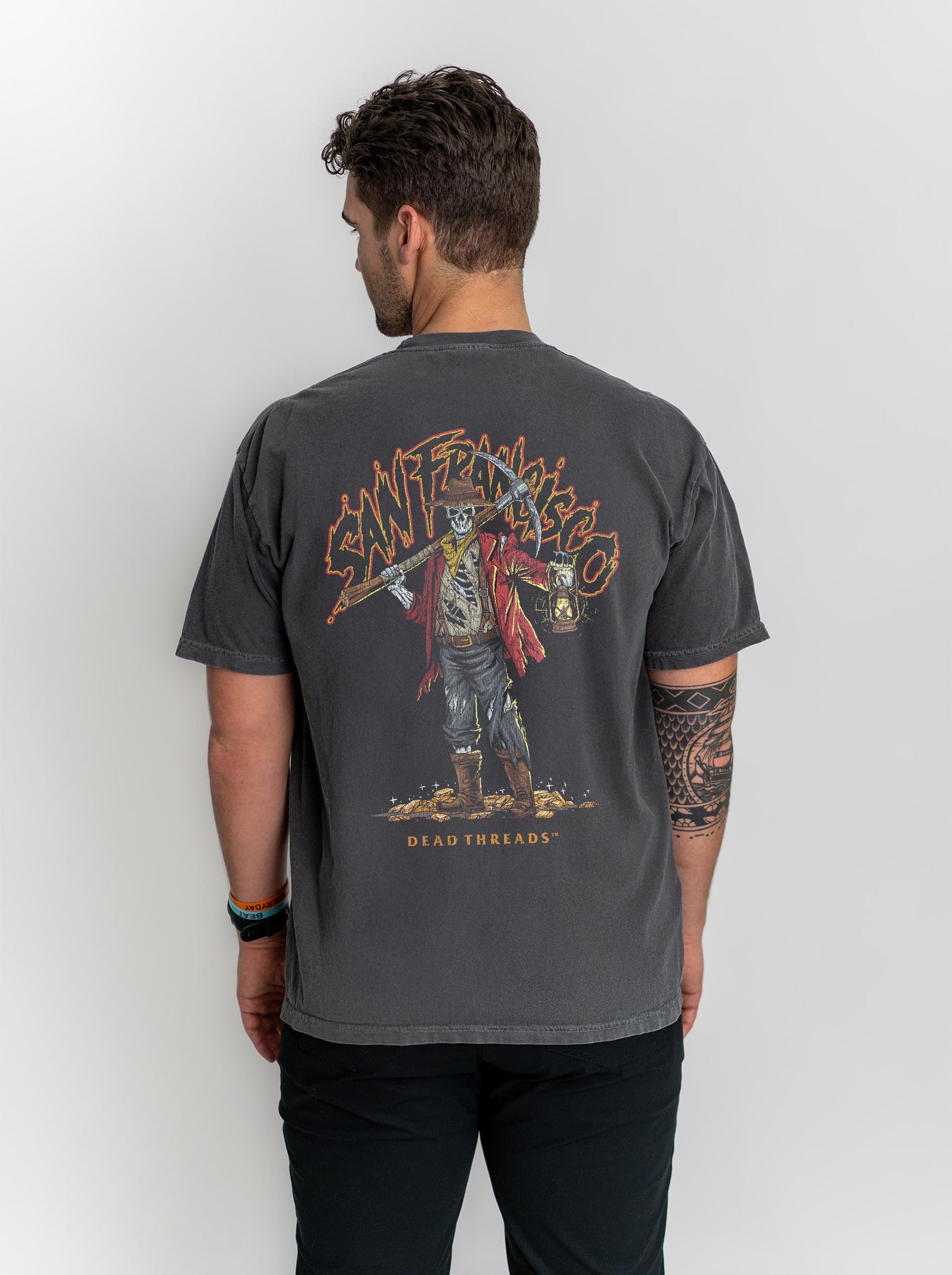 SAN FRANCISCO FOOTBALL v2 - “3 SKULL” PREMIUM T-SHIRT