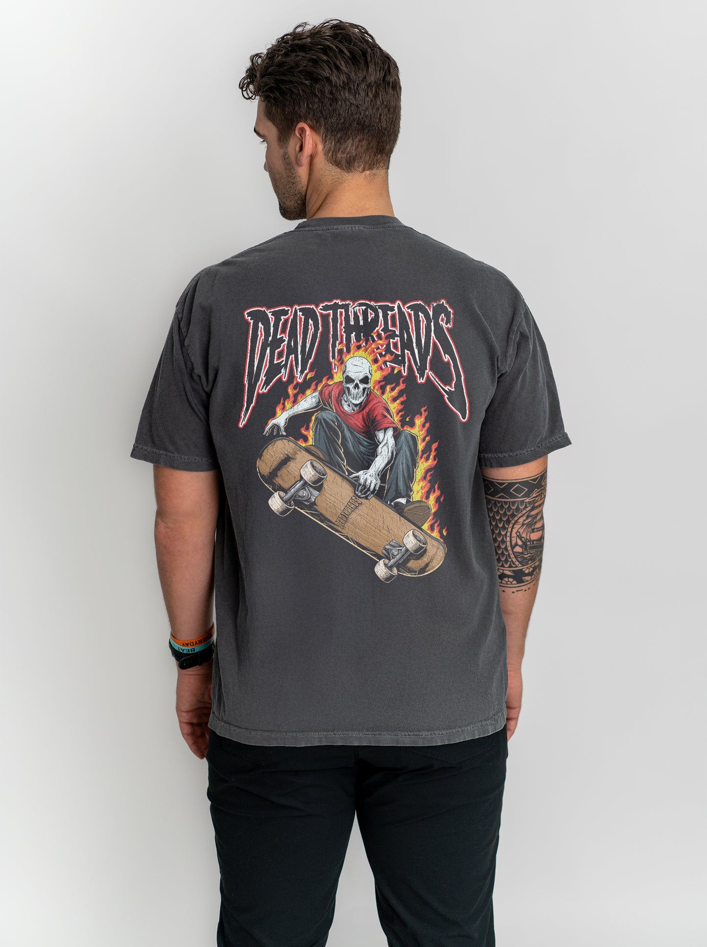 SKATE OR DIE - “3 SKULL” PREMIUM T-SHIRT