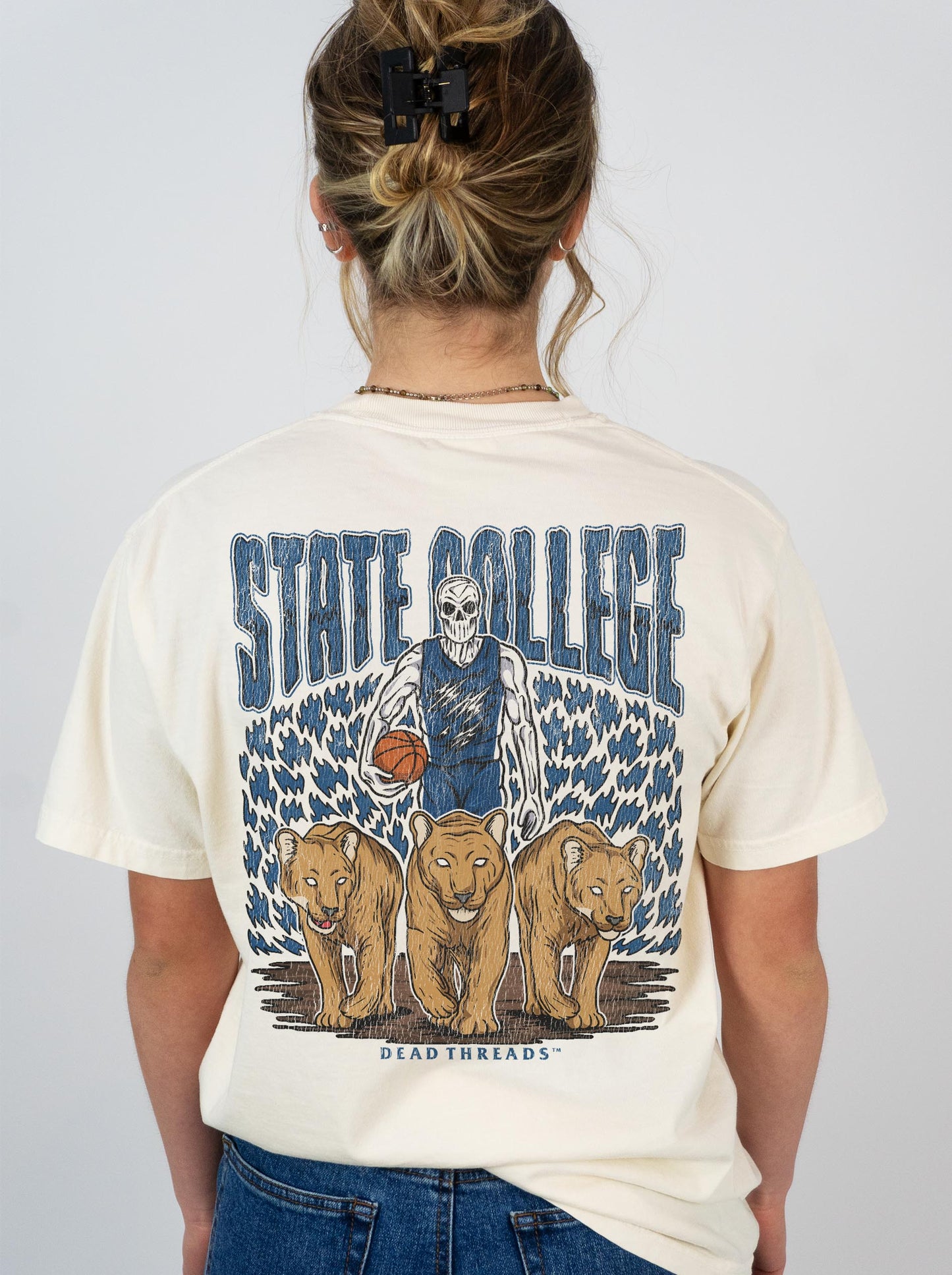 STATE COLLEGE BASKETBALL- “3 SKULL” PREMIUM T-SHIRT