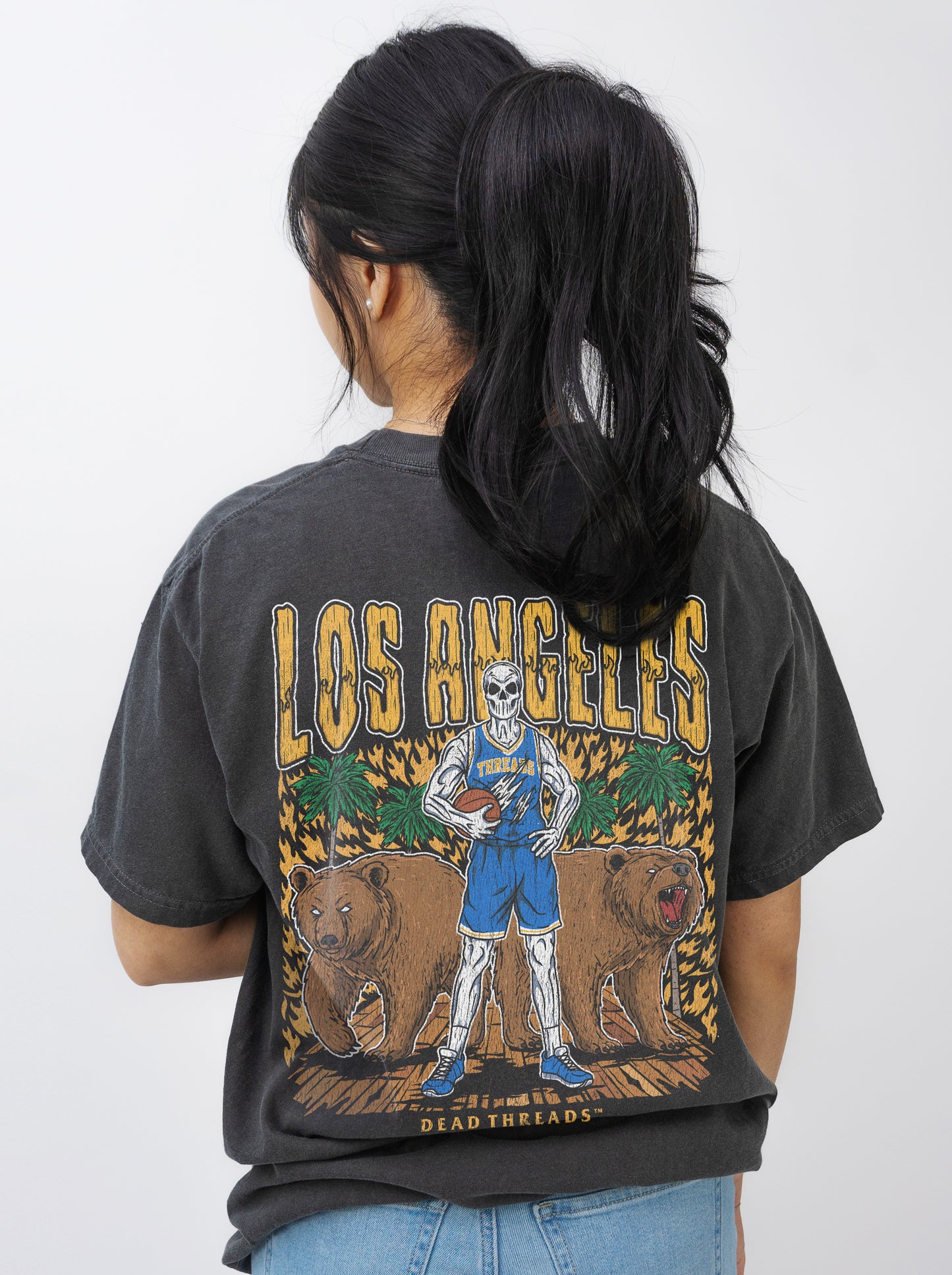 LOS ANGELES BEARS BASKETBALL - “3 SKULL” PREMIUM T-SHIRT