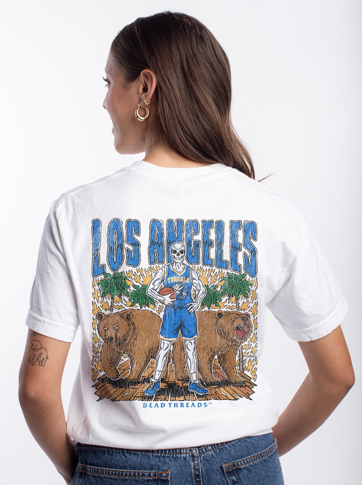 LOS ANGELES BEARS BASKETBALL - “3 SKULL” PREMIUM T-SHIRT