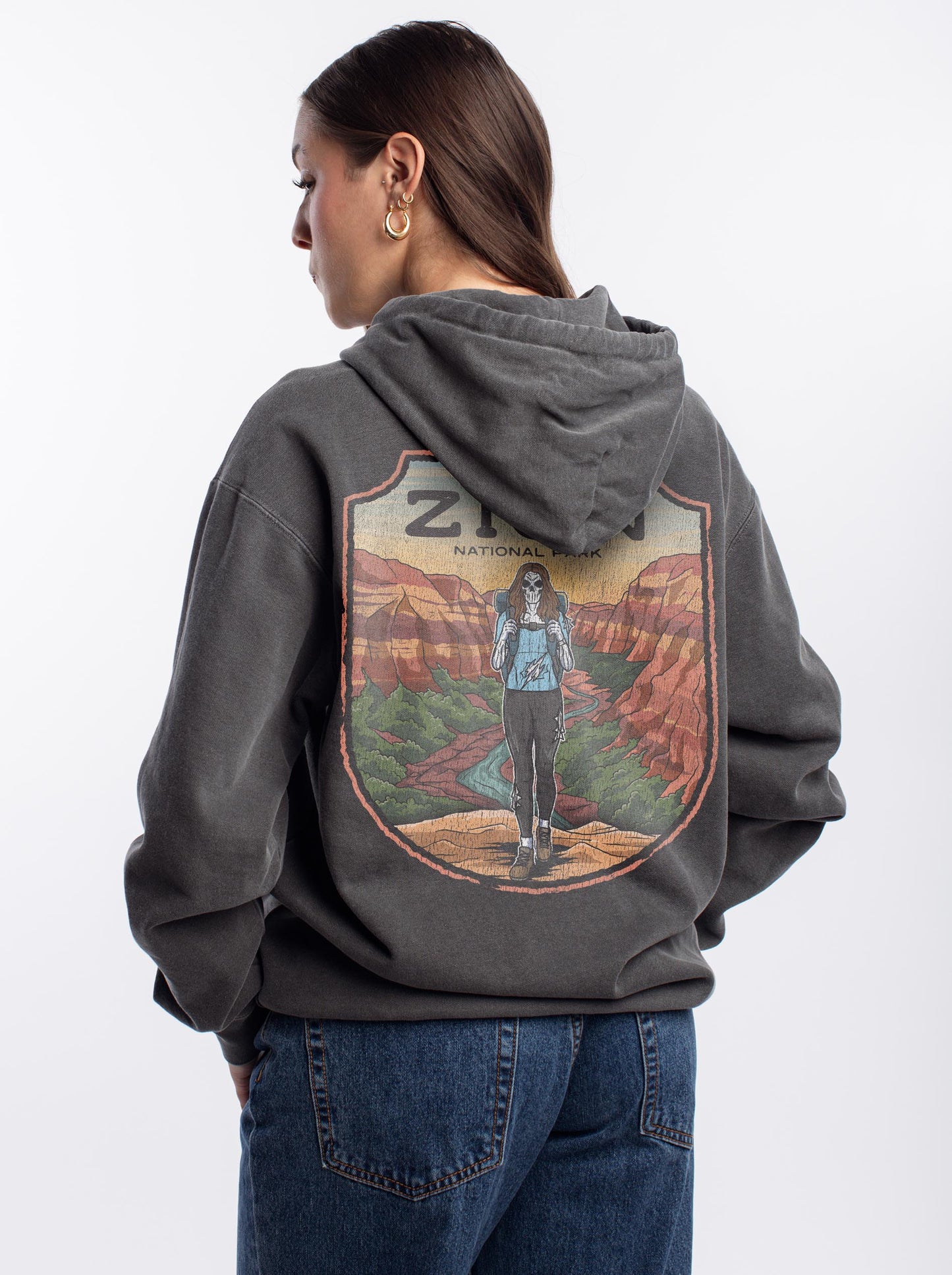 ZION NATIONAL PARK FEMALE - “DT ESSENTIAL" HOODIE