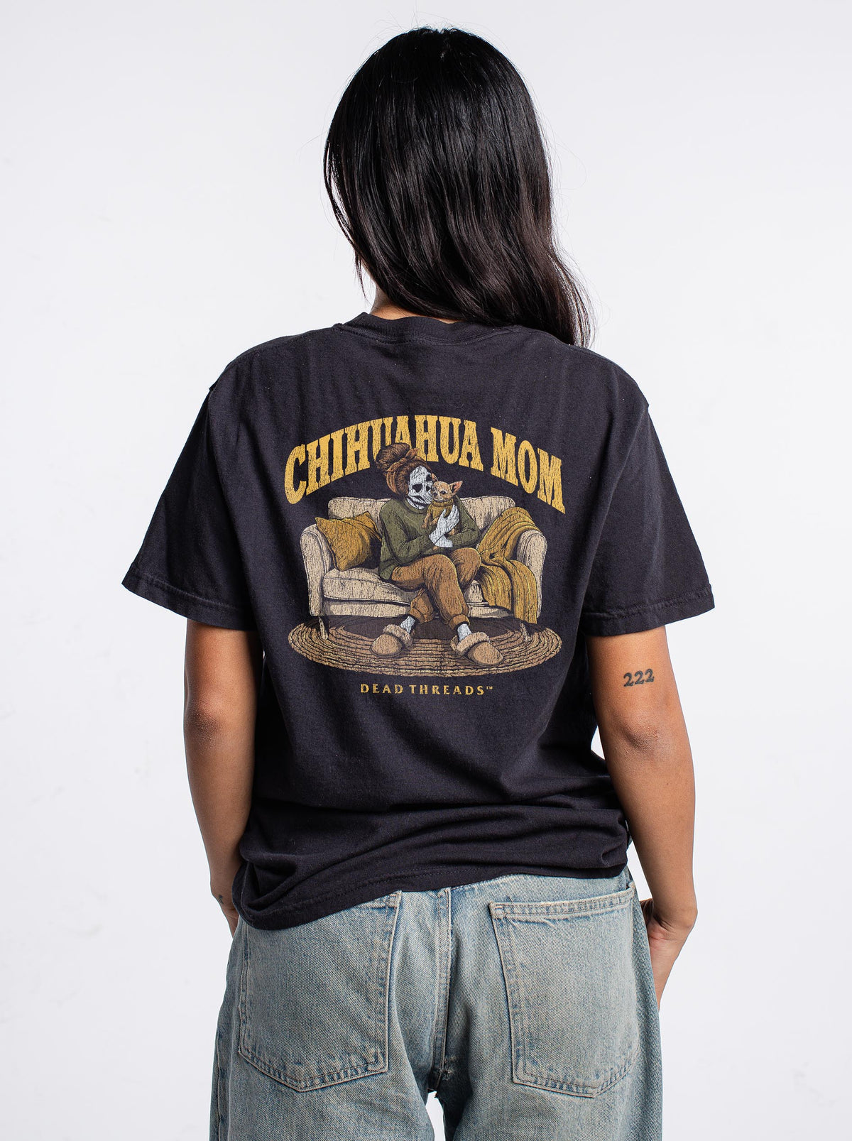 CHIHUAHUA MOM - “DT ESSENTIAL" PREMIUM T-SHIRT