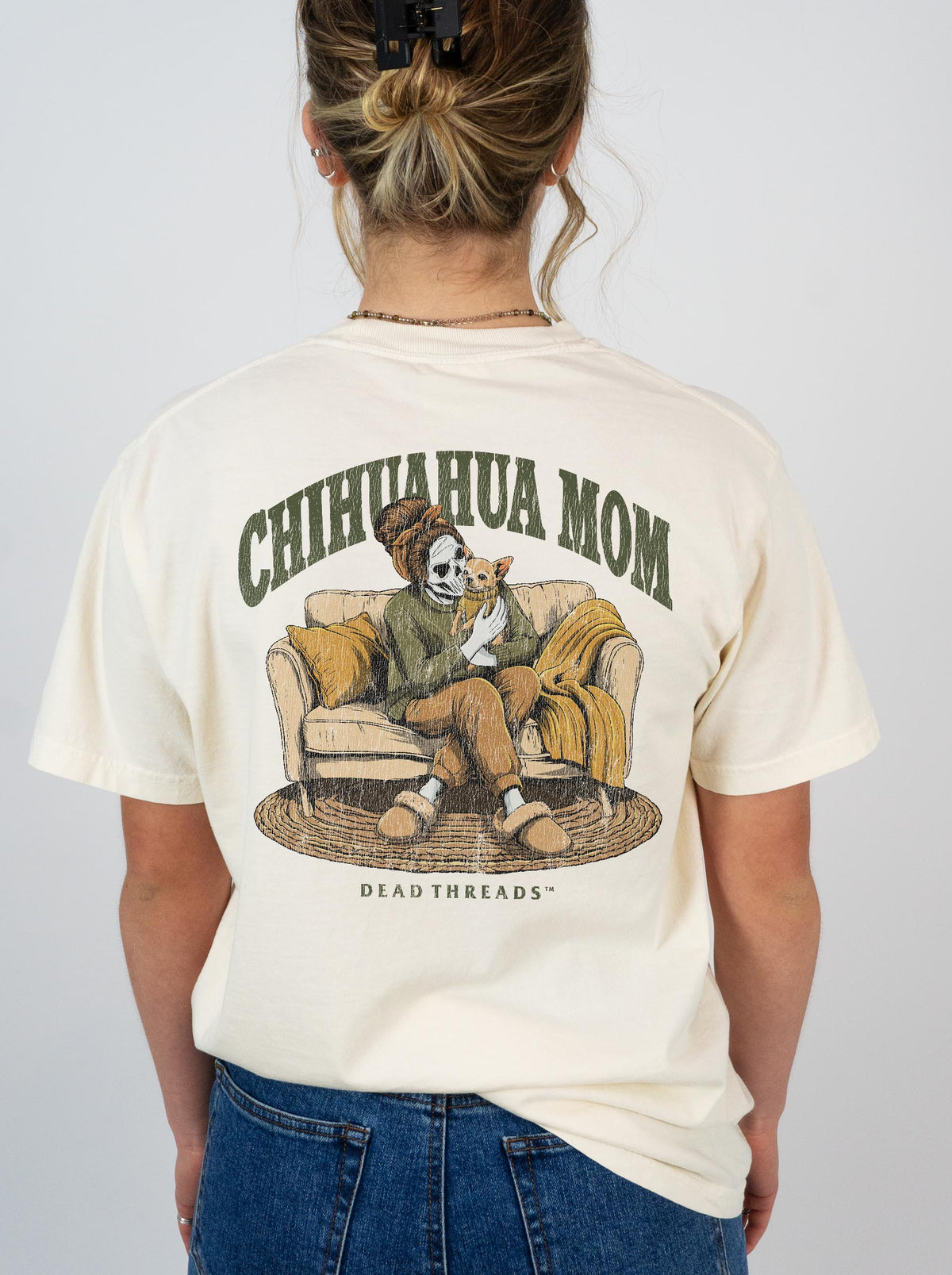 CHIHUAHUA MOM - “DT ESSENTIAL" PREMIUM T-SHIRT