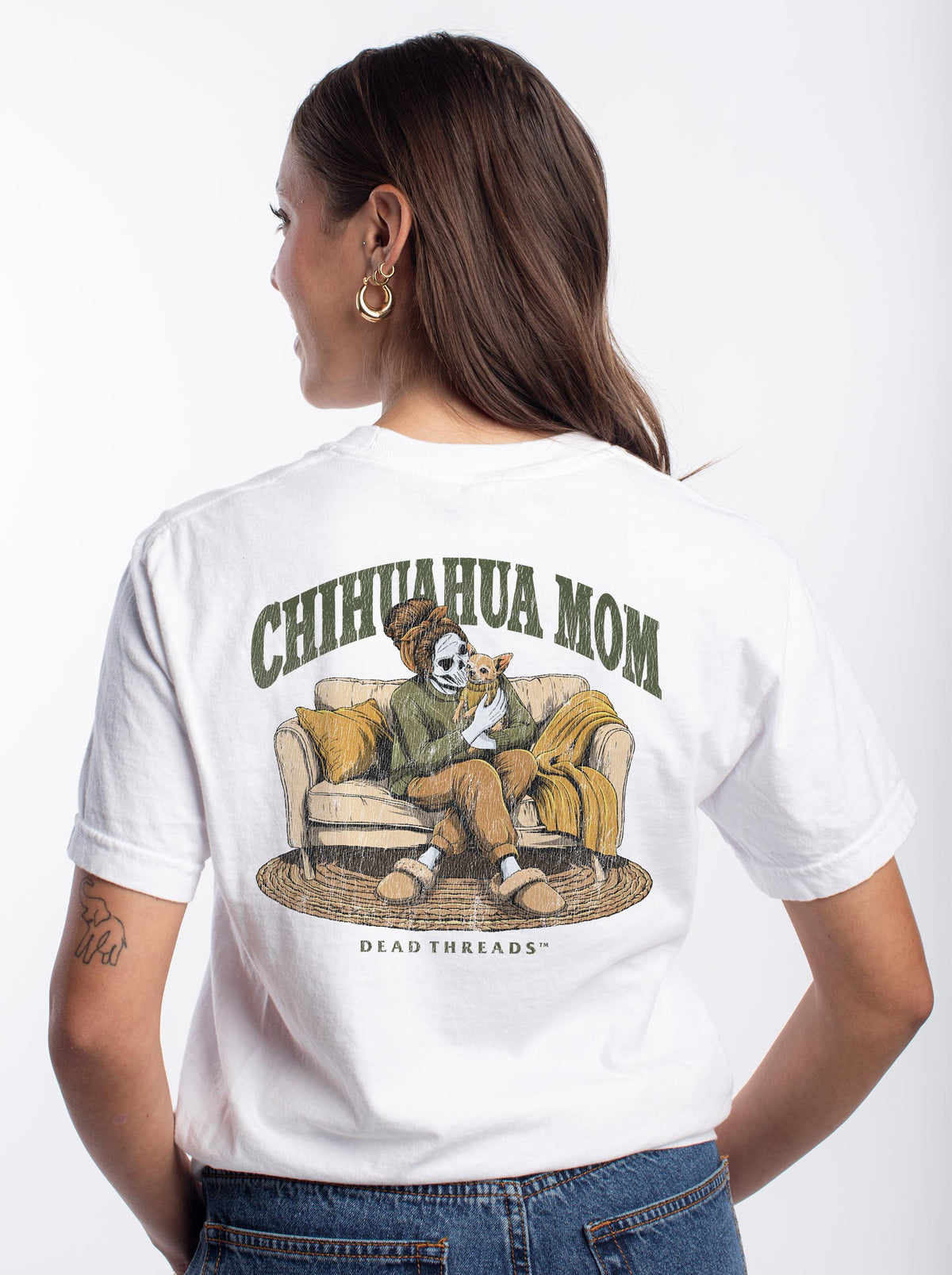 CHIHUAHUA MOM - “DT ESSENTIAL" PREMIUM T-SHIRT