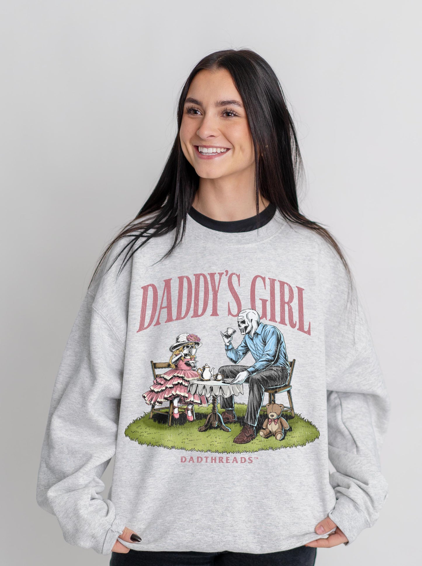 DADDY'S GIRL - CREWNECK SWEATSHIRT