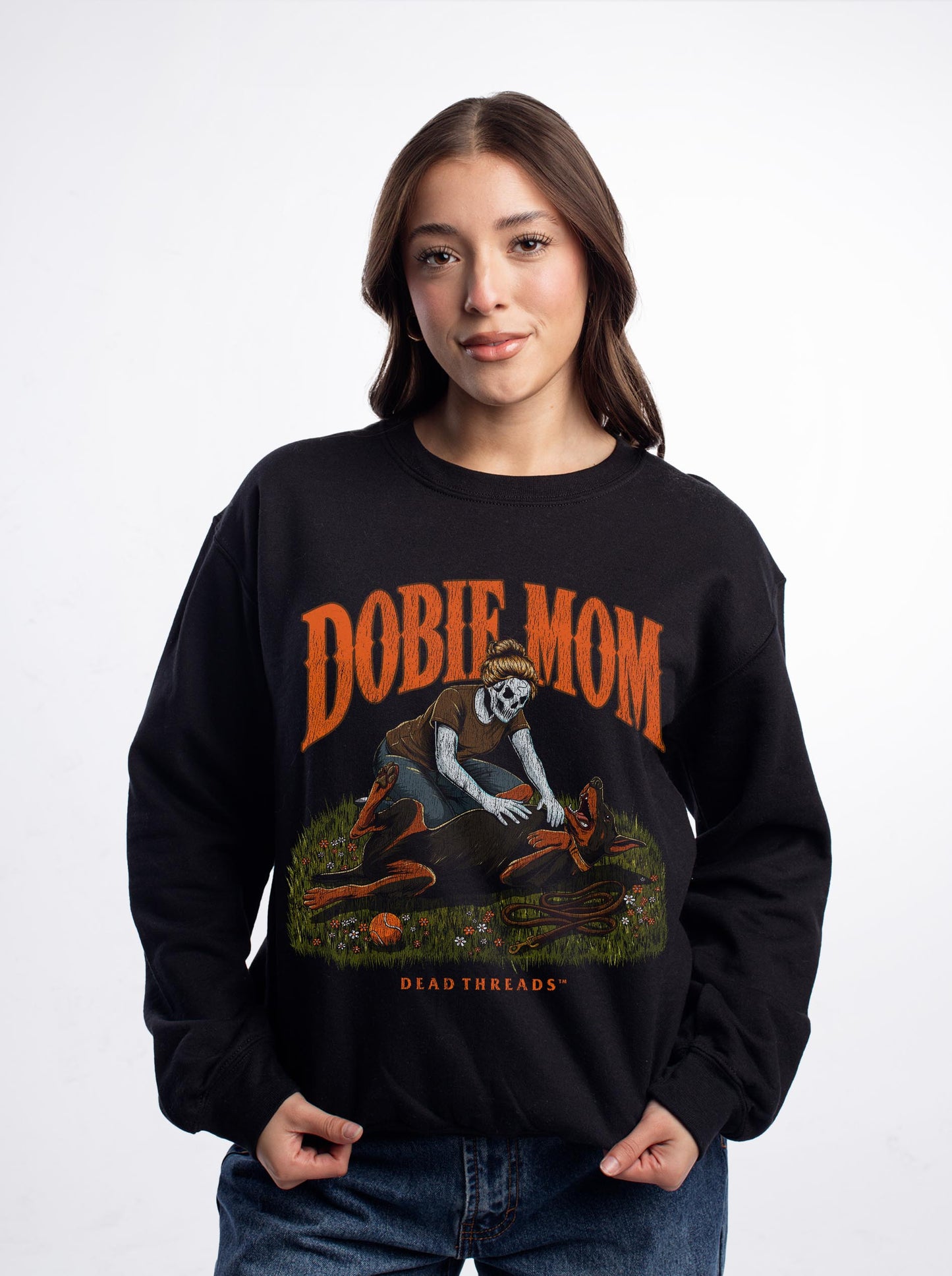 DOBIE MOM - CREWNECK SWEATSHIRT