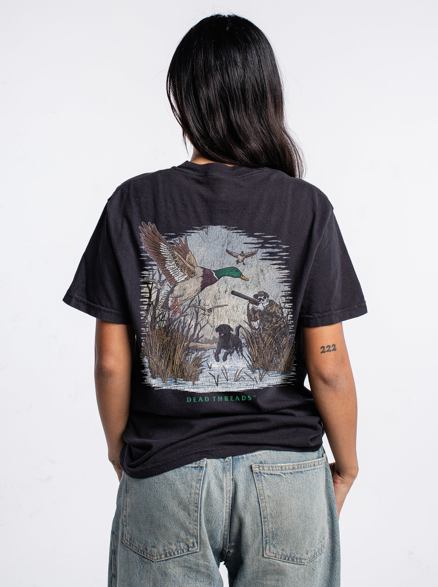 DUCK HUNTIN’ v2 - “DT ESSENTIAL" PREMIUM T-SHIRT