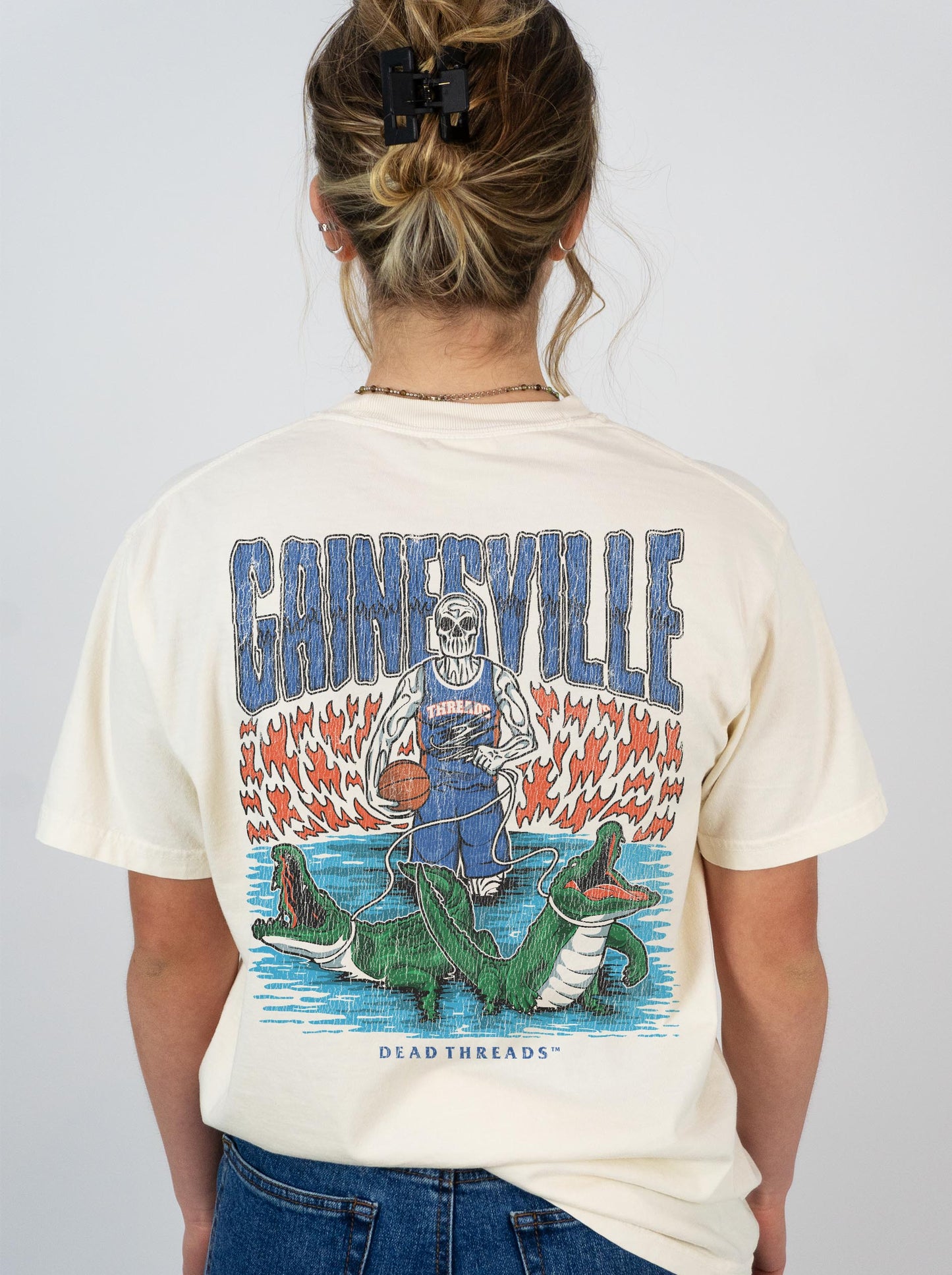 GAINESVILLE BASKETBALL - “DT ESSENTIAL" PREMIUM T-SHIRT