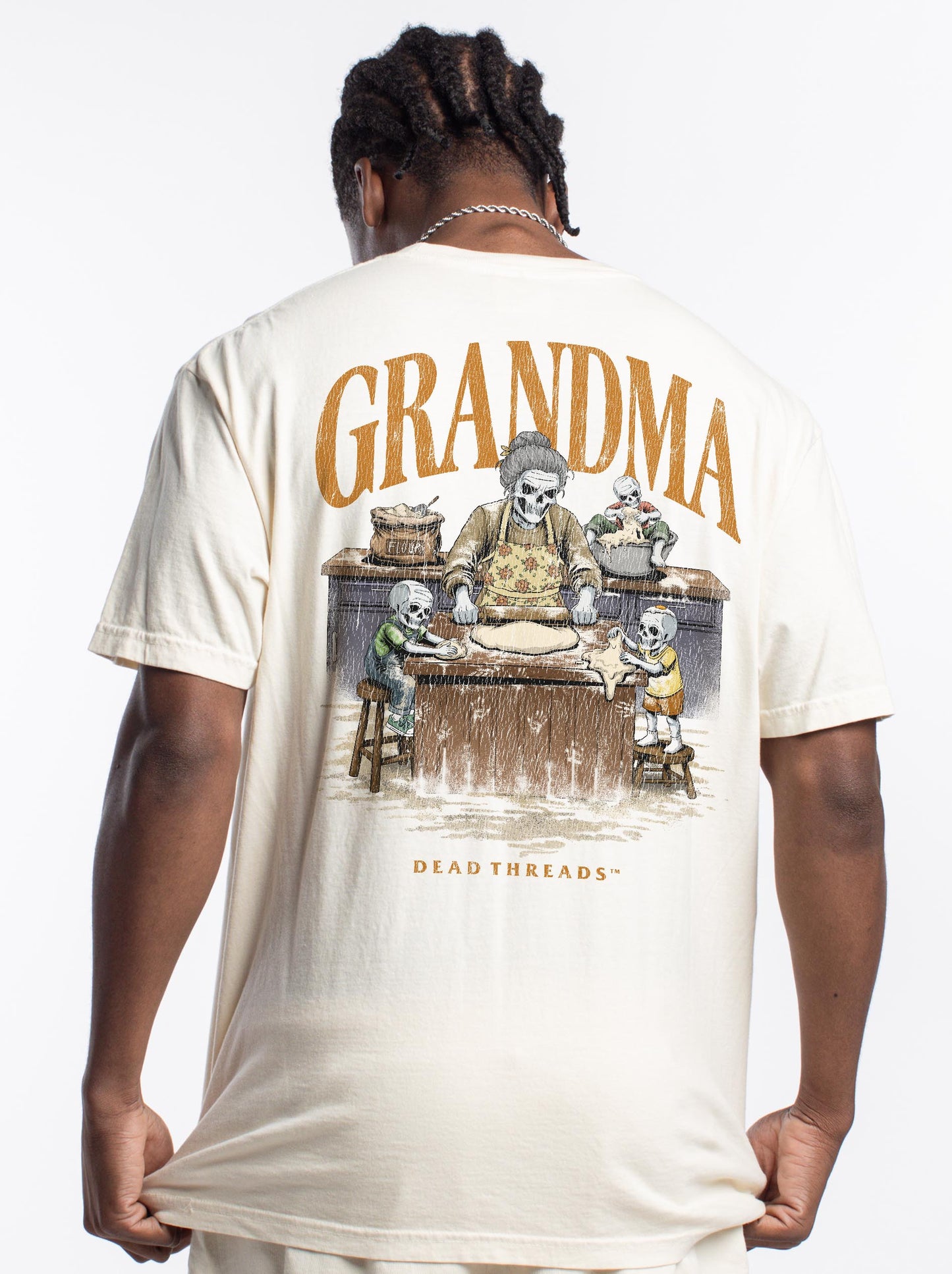 GRANDMA - “DT ESSENTIAL" PREMIUM T-SHIRT