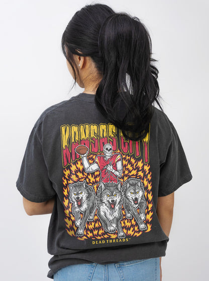KANSAS CITY FOOTBALL v1 - “3 SKULL” PREMIUM T-SHIRT