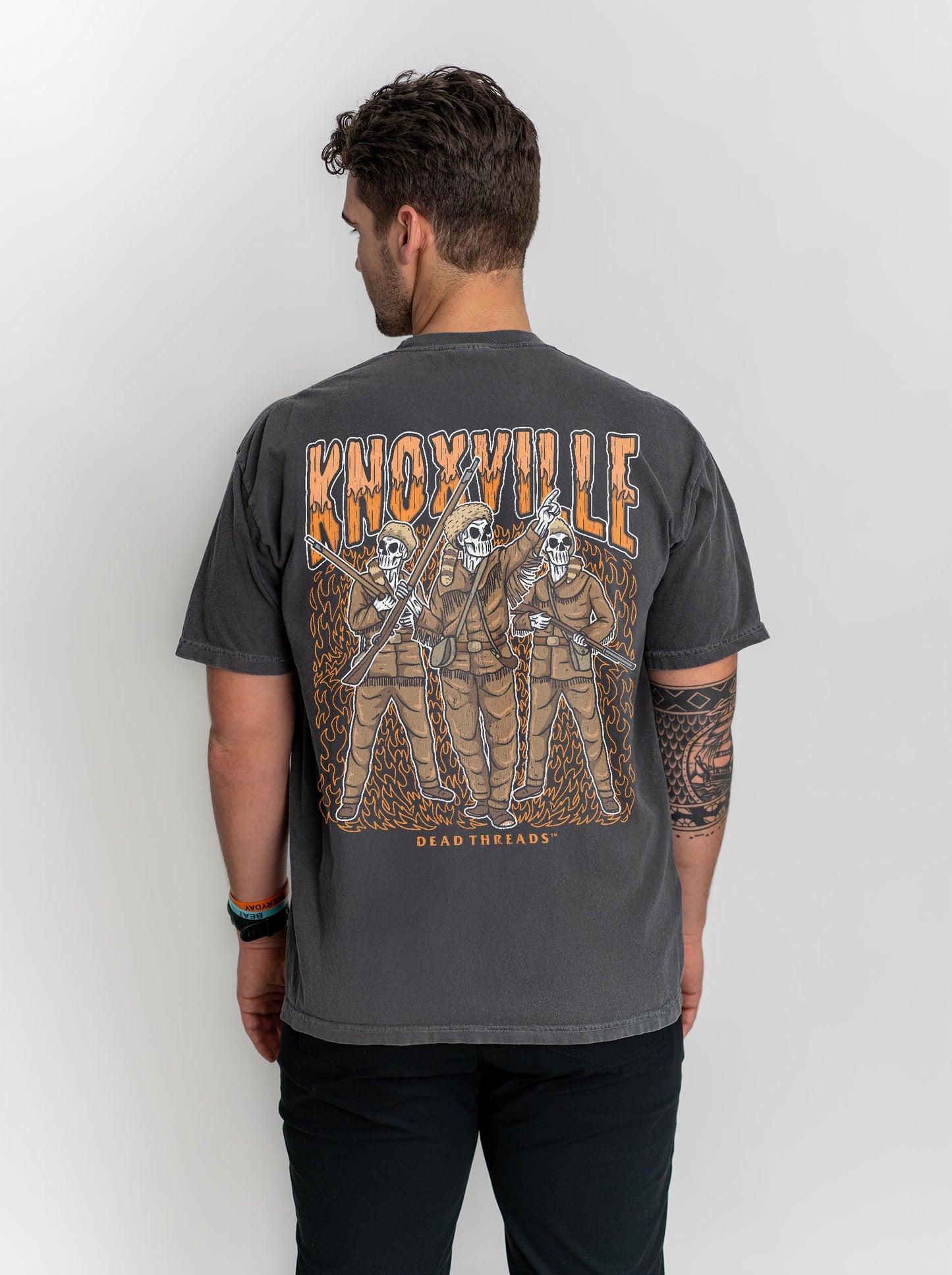KNOXVILLE - “3 SKULL” PREMIUM T-SHIRT
