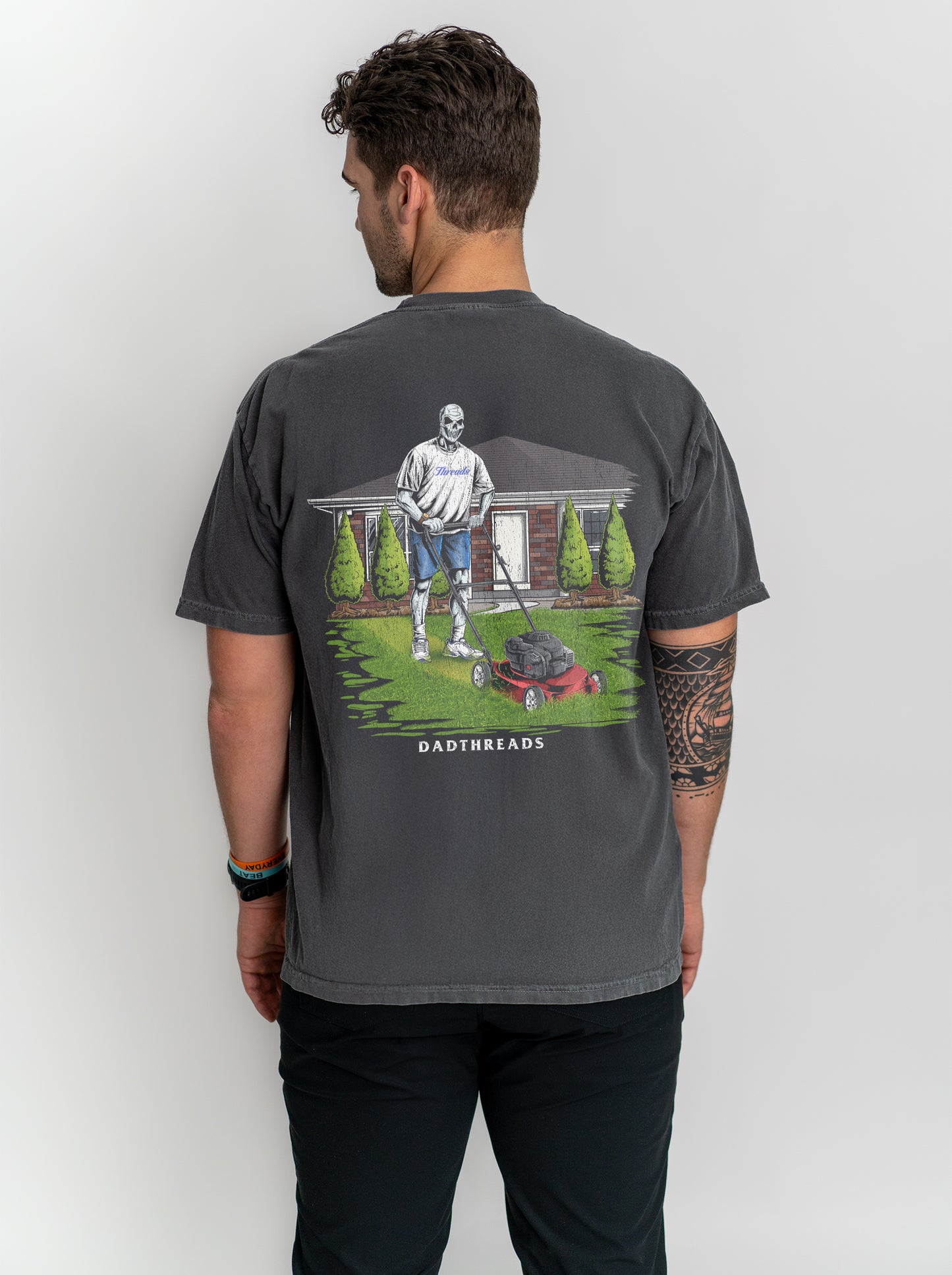 LAWN OF THE DEAD v2 - “DT ESSENTIAL" PREMIUM T-SHIRT