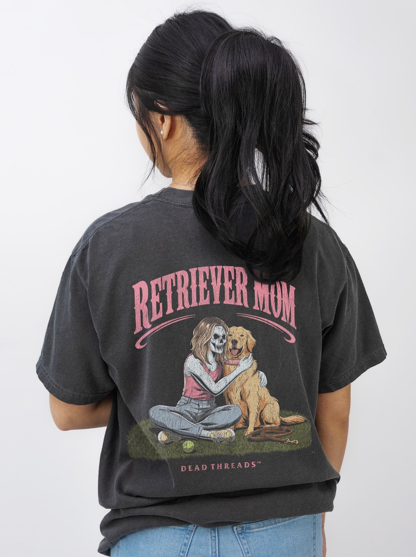 RETRIEVER MOM - “DT ESSENTIAL" PREMIUM T-SHIRT