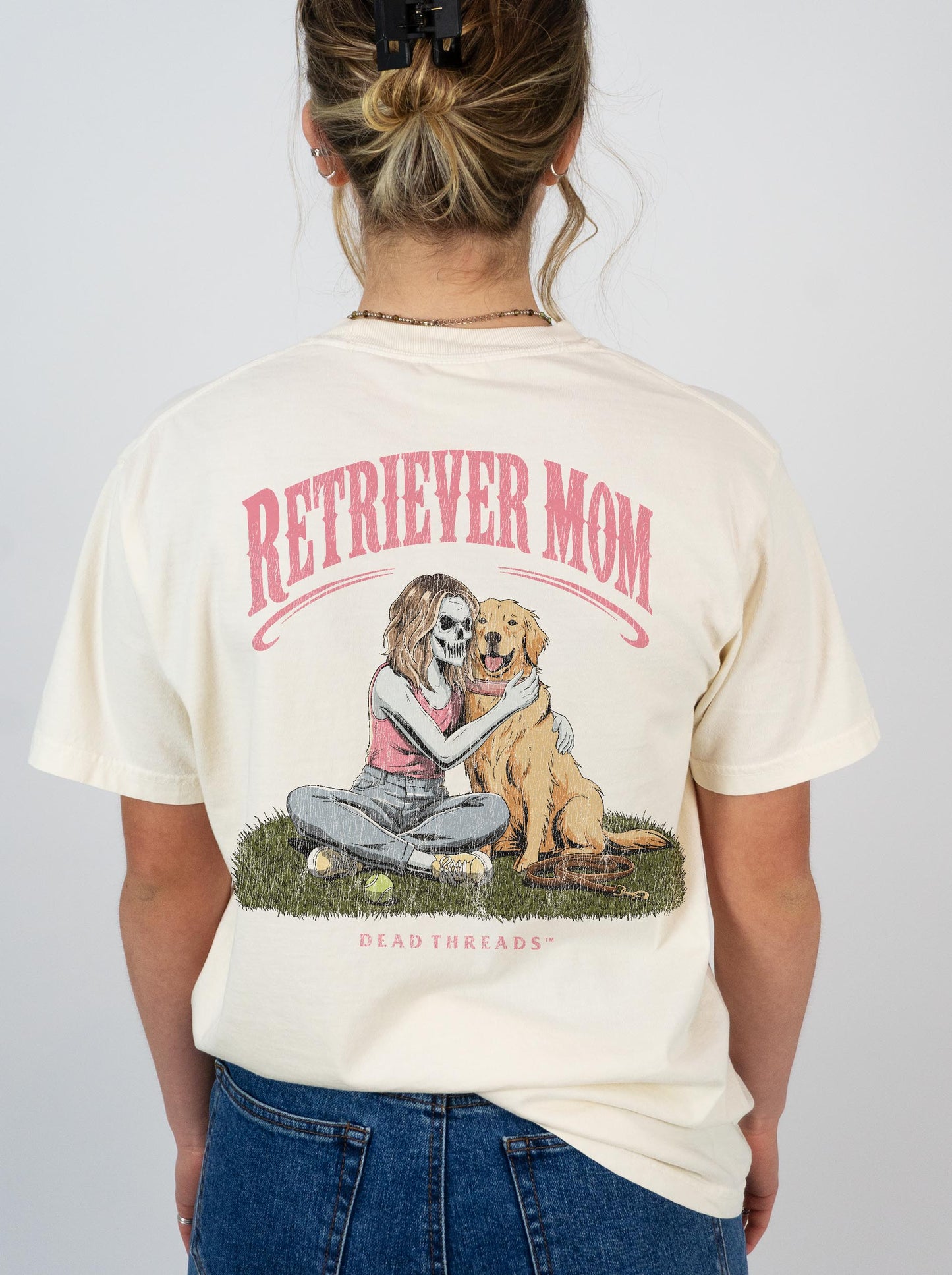 RETRIEVER MOM - “DT ESSENTIAL" PREMIUM T-SHIRT