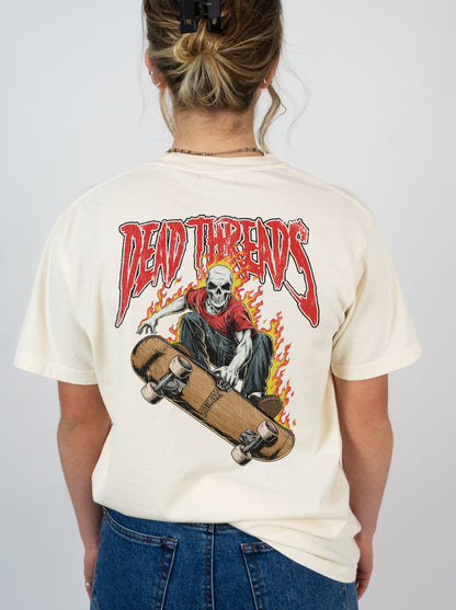 SKATE OR DIE - “3 SKULL” PREMIUM T-SHIRT
