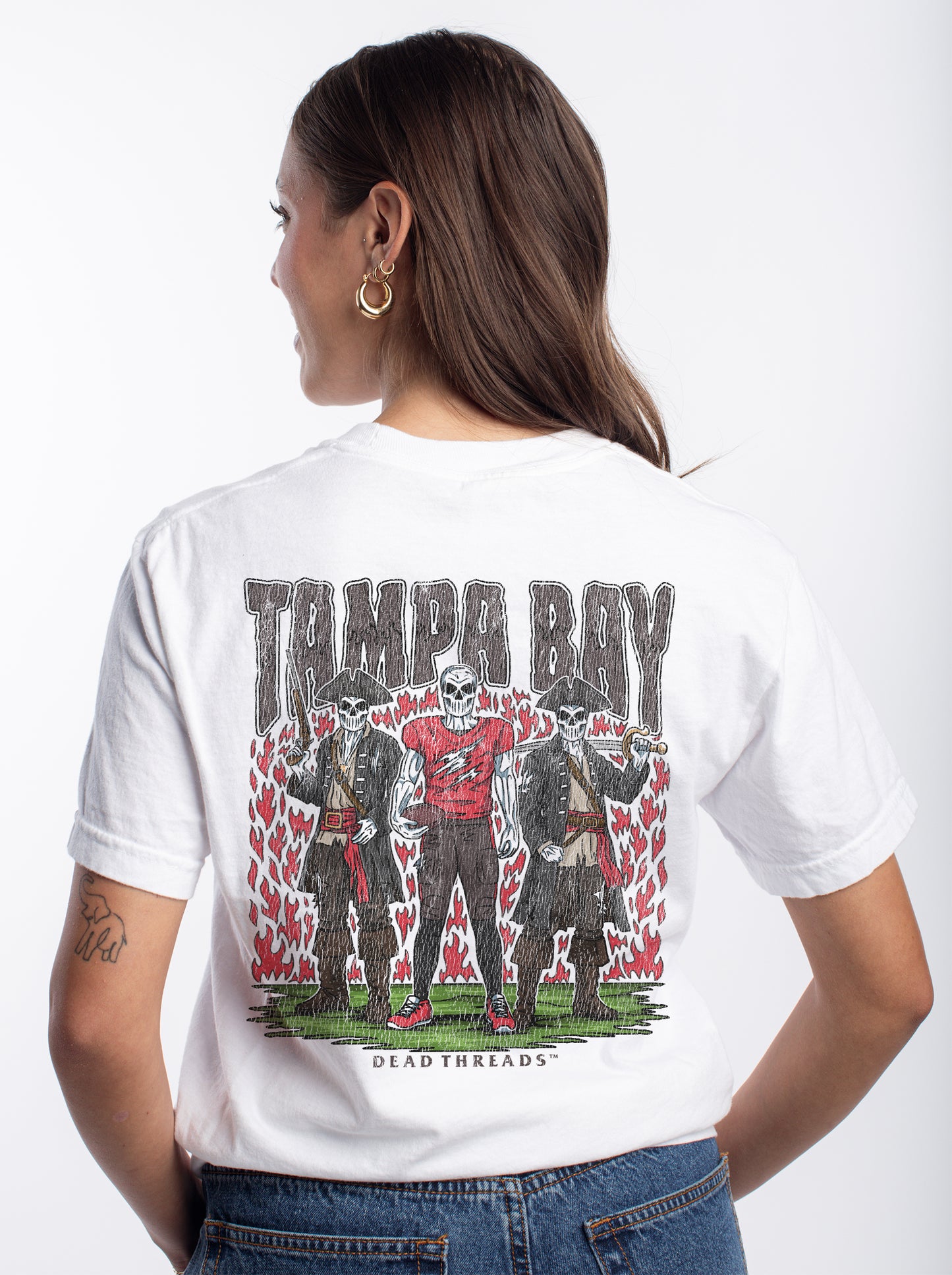 TAMPA BAY FOOTBALL v2 - “3 SKULL” PREMIUM T-SHIRT