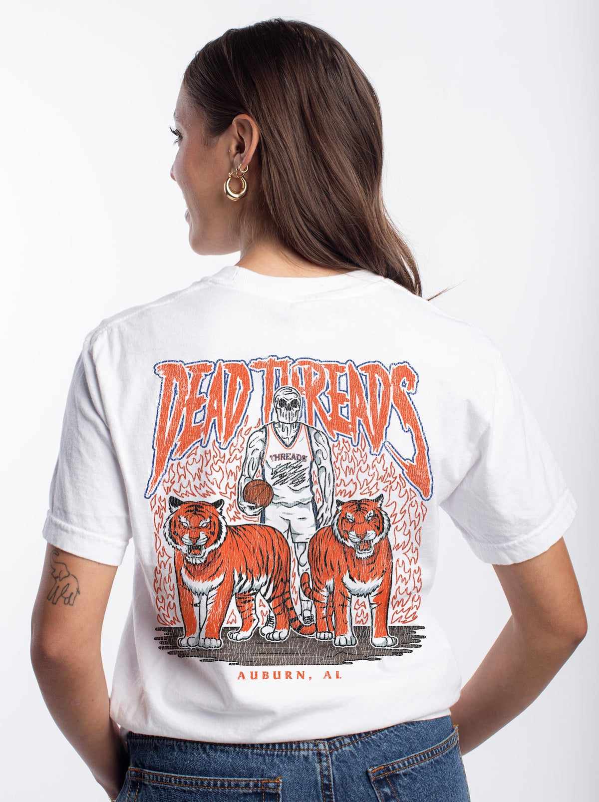 AUBURN BASKETBALL - “DT ESSENTIAL" PREMIUM T-SHIRT – T-Shirt – Dead Threads Apparel