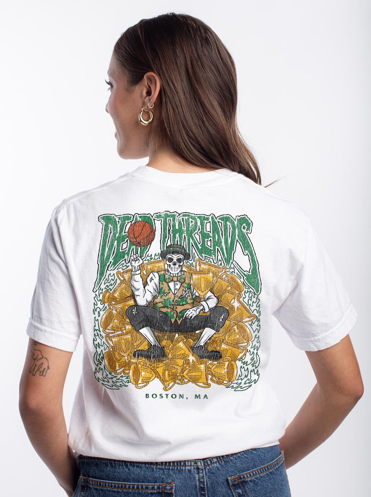 BOSTON BASKETBALL - “DT ESSENTIAL" PREMIUM T-SHIRT – T-Shirt – Dead Threads Apparel