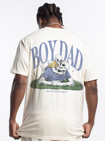 BOY DAD V1 (SOLO PROJECT) - “DT ESSENTIAL" PREMIUM T-SHIRT – T-Shirt – Dead Threads Apparel