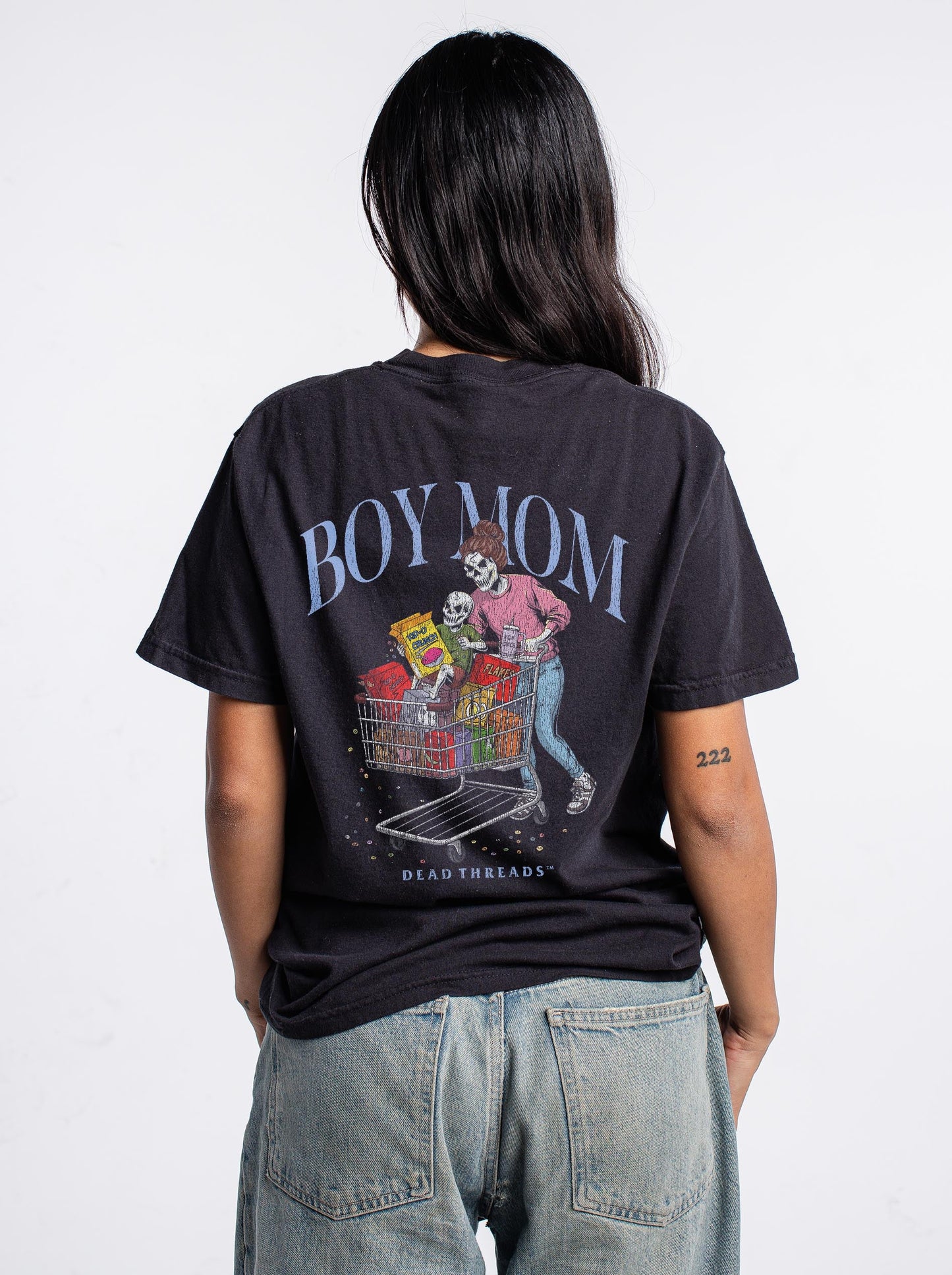 BOY MOM v1 - “DT ESSENTIAL" PREMIUM T-SHIRT – T-Shirt – Dead Threads Apparel