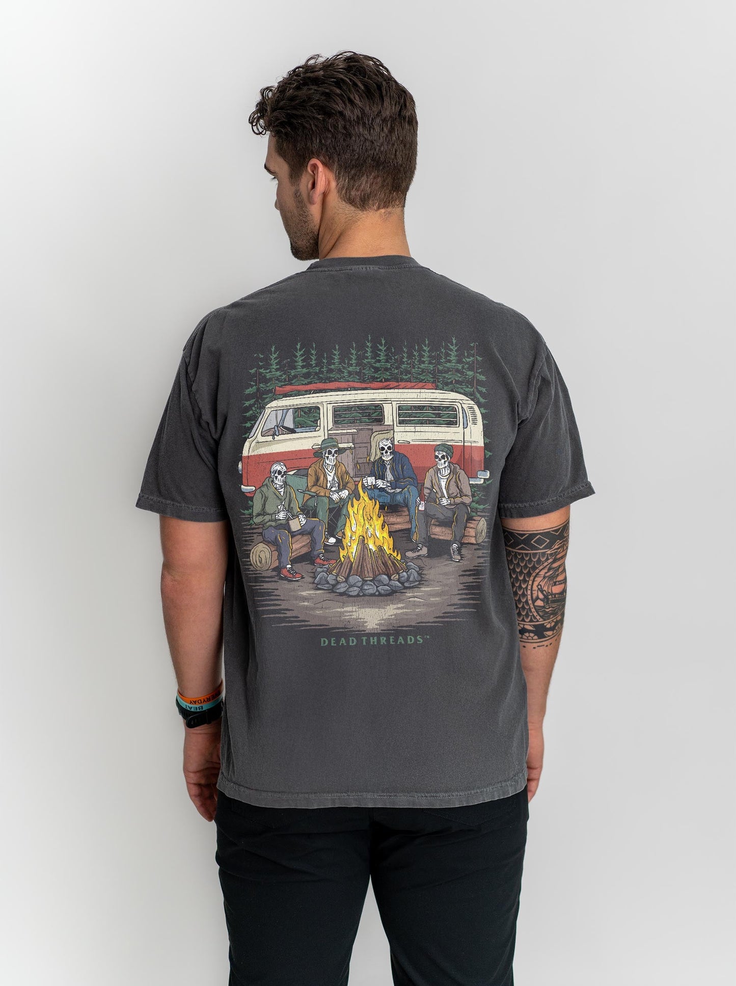 CAMPING IS IN TENTS - “DT ESSENTIAL" PREMIUM T - SHIRT – T-Shirt – Dead Threads Apparel