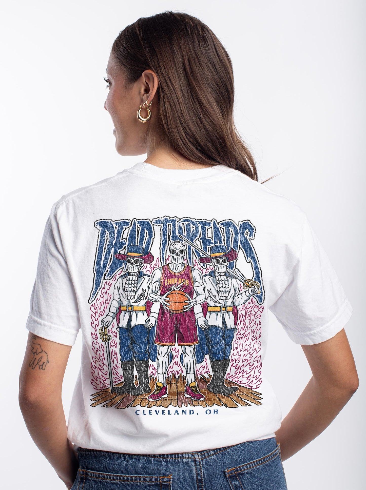 CLEVELAND BASKETBALL - “3 SKULL” PREMIUM T-SHIRT – T-Shirt – Dead Threads Apparel