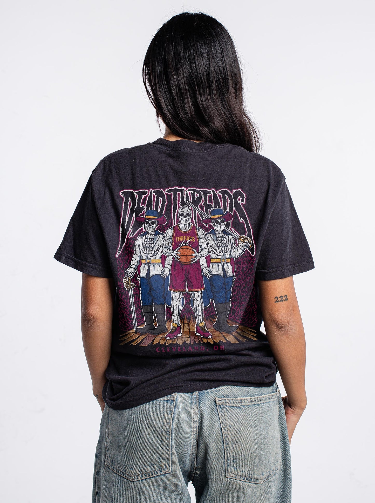 CLEVELAND BASKETBALL - “3 SKULL” PREMIUM T-SHIRT – T-Shirt – Dead Threads Apparel