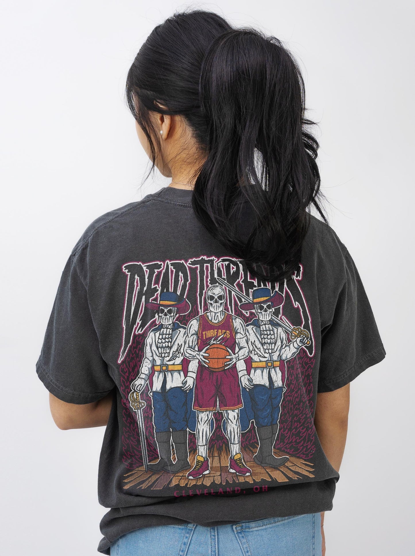 CLEVELAND BASKETBALL - “3 SKULL” PREMIUM T-SHIRT – T-Shirt – Dead Threads Apparel