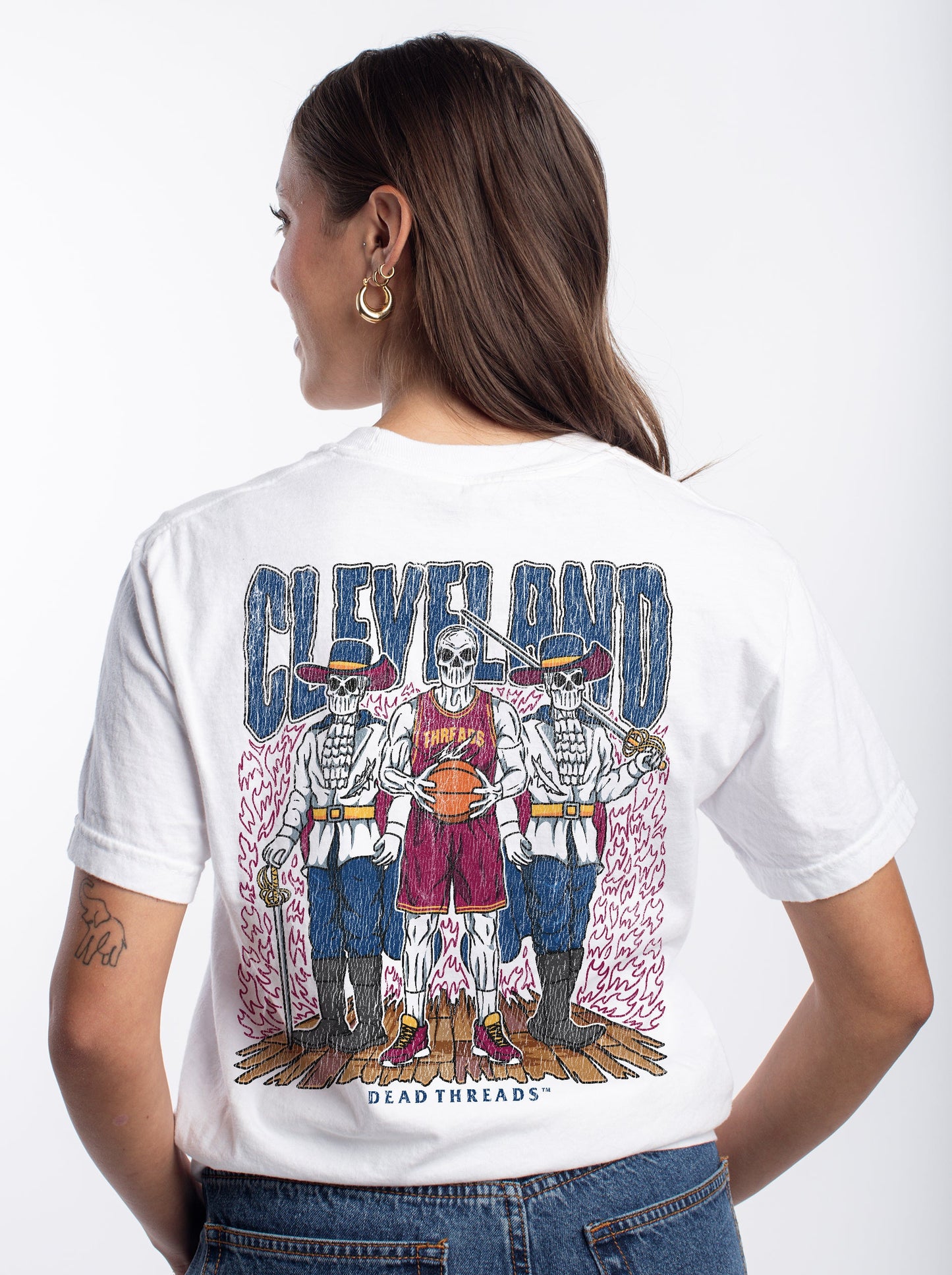 CLEVELAND BASKETBALL - “3 SKULL” PREMIUM T - SHIRT – T-Shirt – Dead Threads Apparel