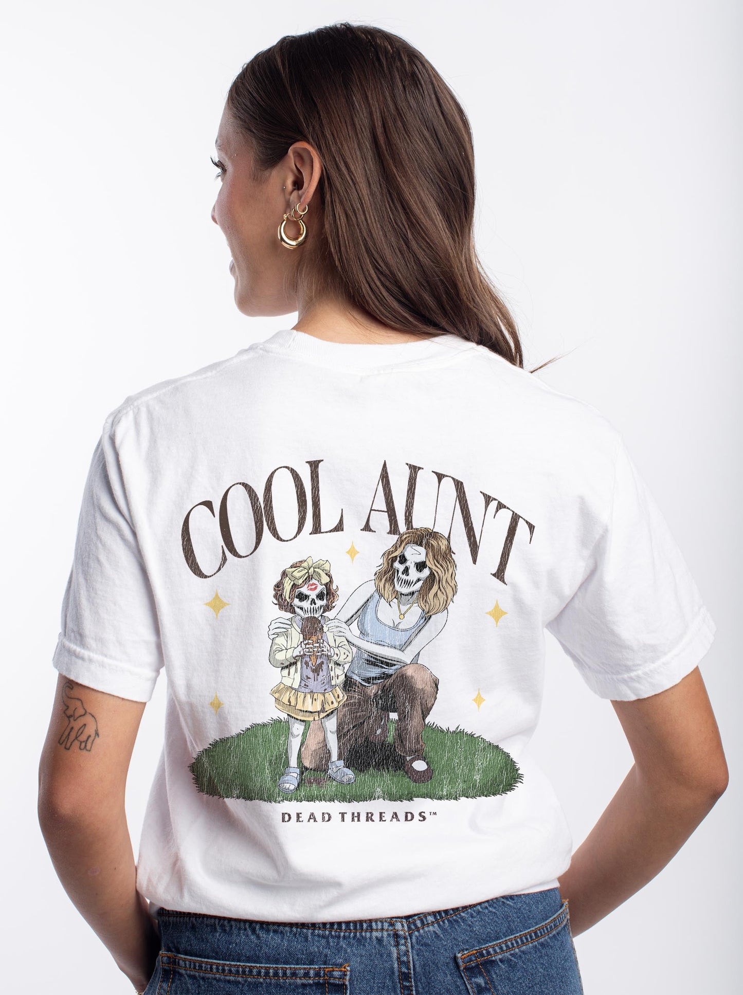 COOL AUNT (GIRL) - “DT ESSENTIAL" PREMIUM T-SHIRT – T-Shirt – Dead Threads Apparel