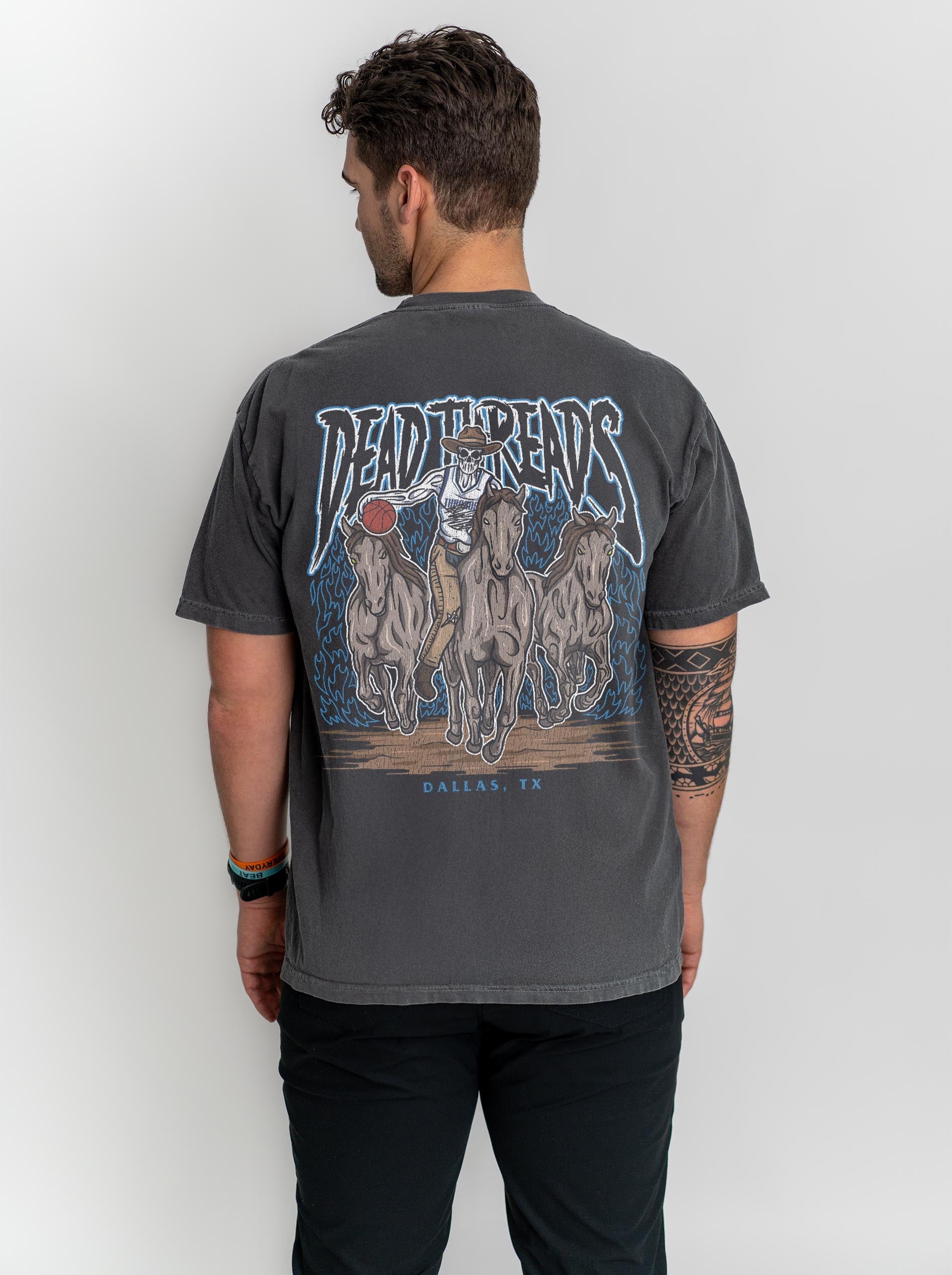 DALLAS BASKETBALL - “3 SKULL” PREMIUM T-SHIRT – T-Shirt – Dead Threads Apparel