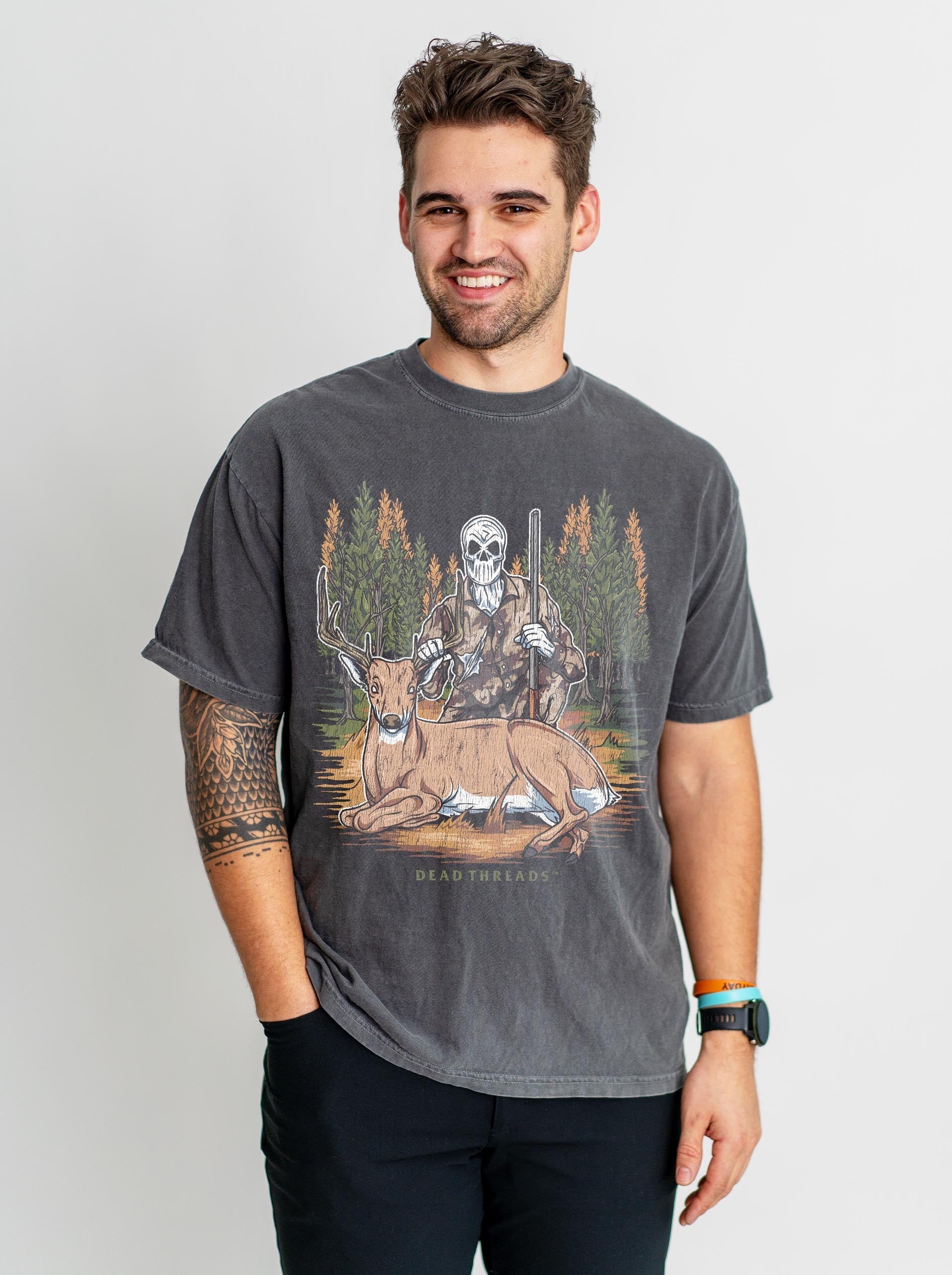 DEER HUNTING – T-Shirt – Dead Threads Apparel