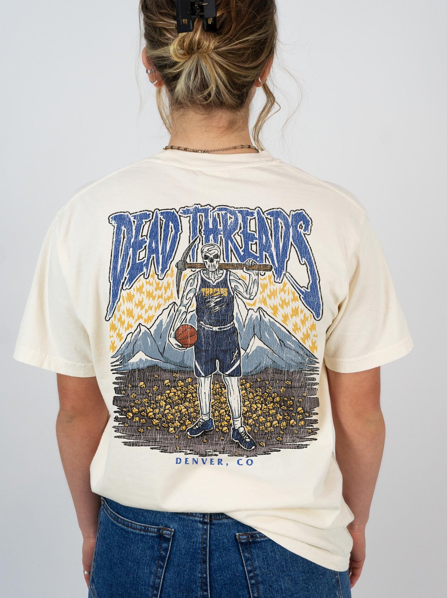 DENVER BASKETBALL - “3 SKULL” PREMIUM T-SHIRT – T-Shirt – Dead Threads Apparel