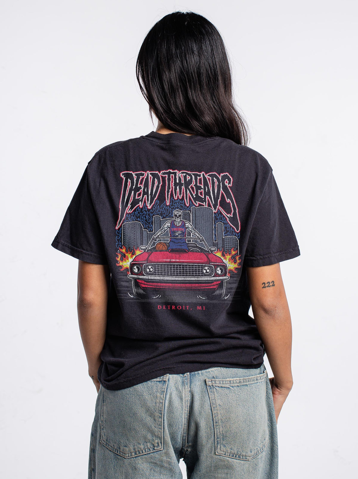 DETROIT BASKETBALL v1 - “DT ESSENTIAL" PREMIUM T-SHIRT – T-Shirt – Dead Threads Apparel
