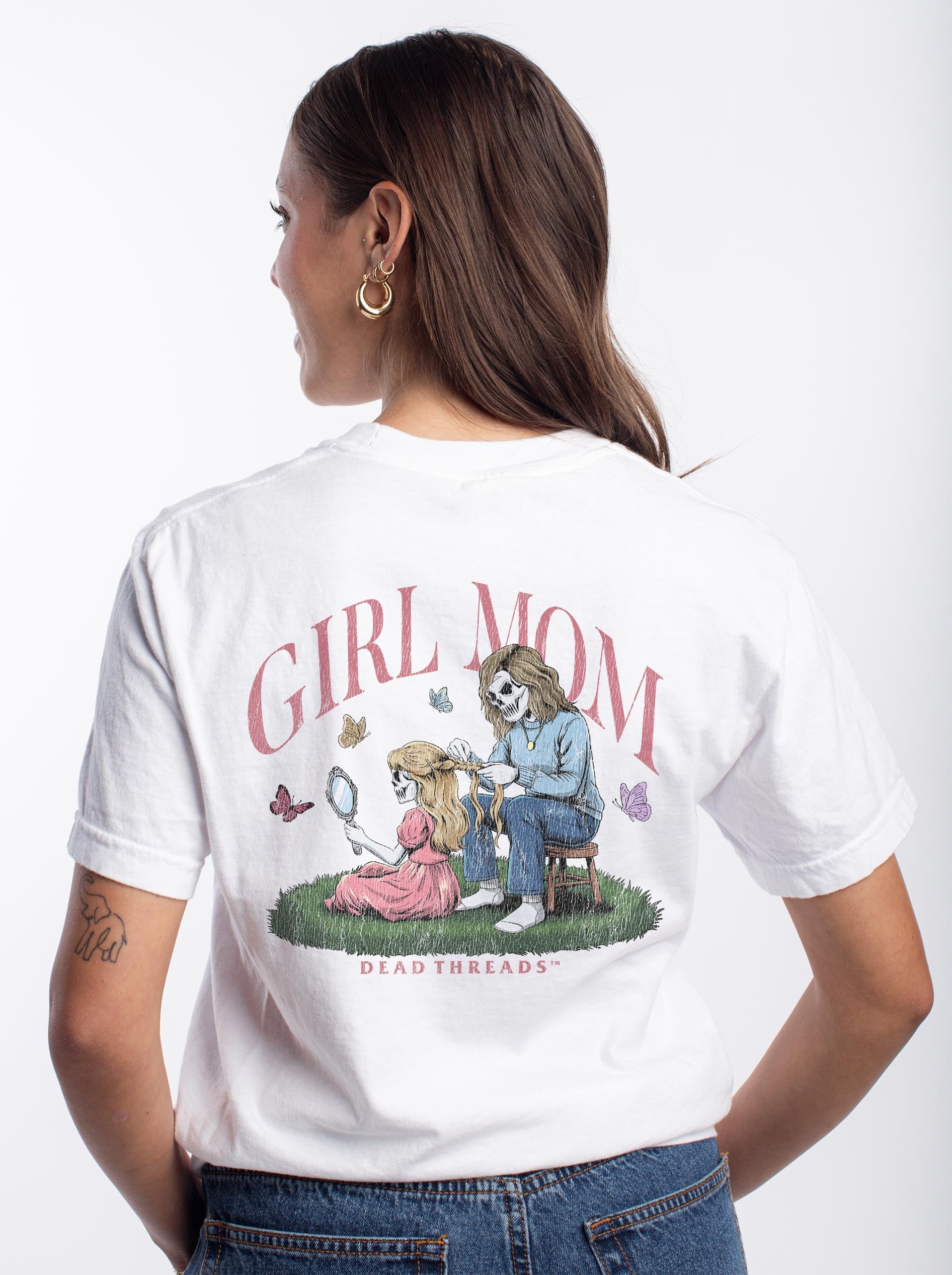 GIRL MOM v1 - “DT ESSENTIAL" PREMIUM T-SHIRT – T-Shirt – Dead Threads Apparel