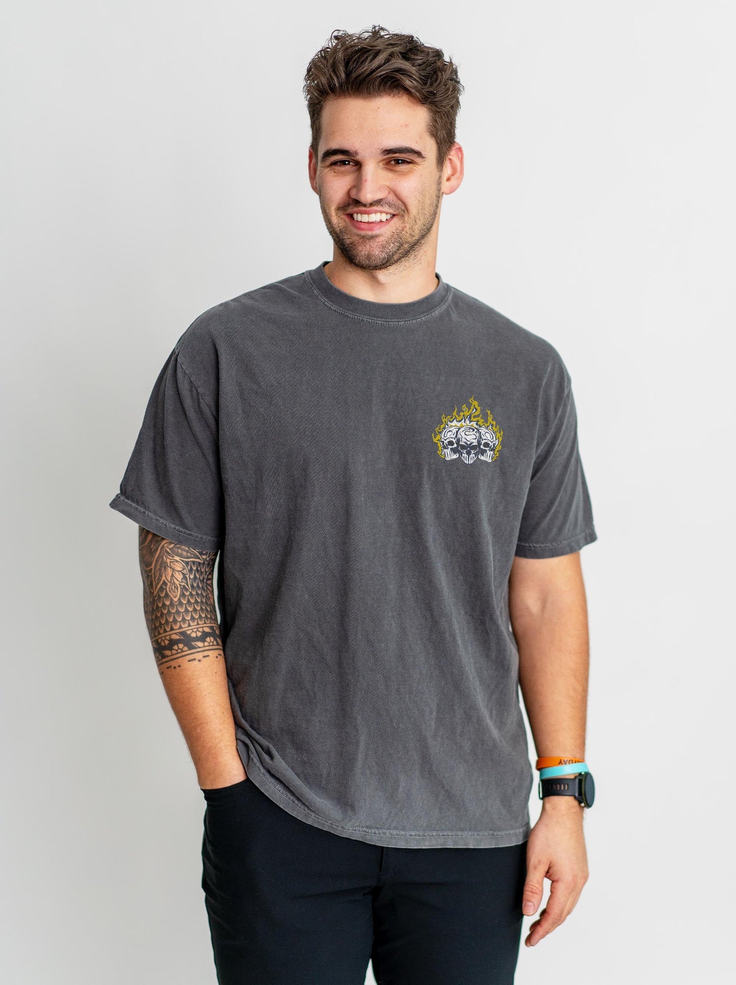 GOLDEN STATE BASKETBALL - “3 SKULL” PREMIUM T-SHIRT – T-Shirt – Dead Threads Apparel