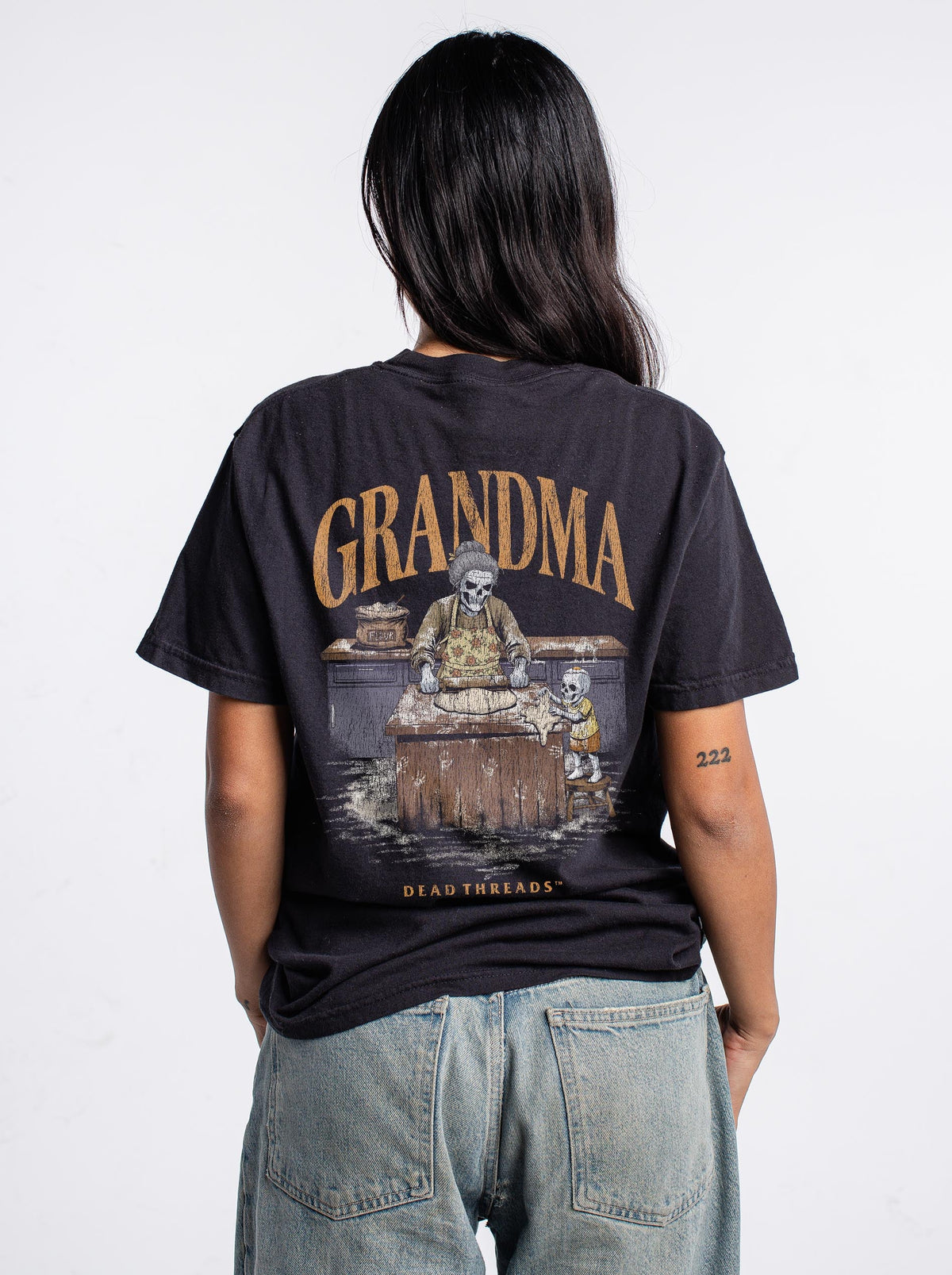 GRANDMA v1 - “DT ESSENTIAL" PREMIUM T-SHIRT – T-Shirt – Dead Threads Apparel