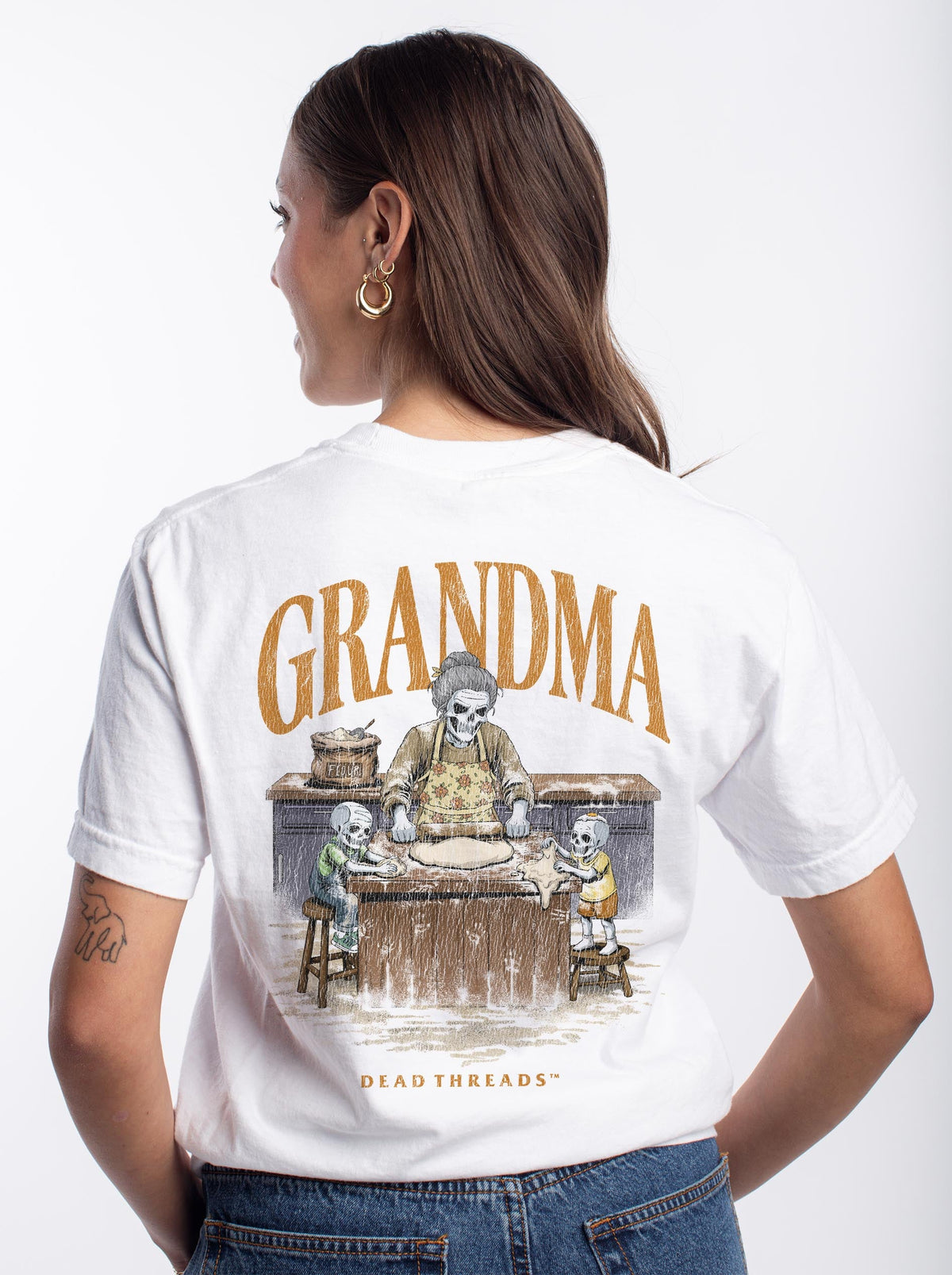 GRANDMA v2 - “DT ESSENTIAL" PREMIUM T-SHIRT – T-Shirt – Dead Threads Apparel