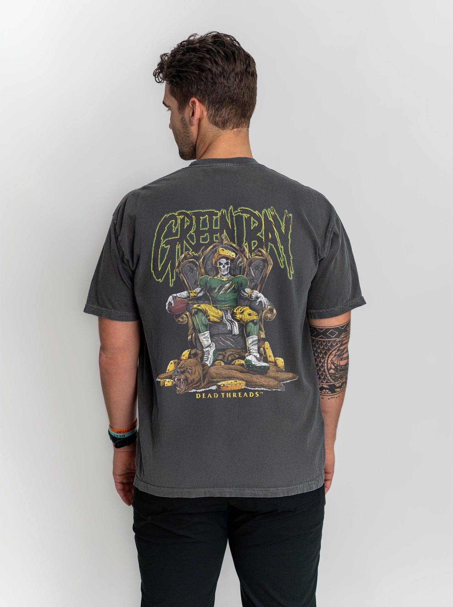 GREEN BAY FOOTBALL v2 - “3 SKULL” PREMIUM T - SHIRT – T-Shirt – Dead Threads Apparel