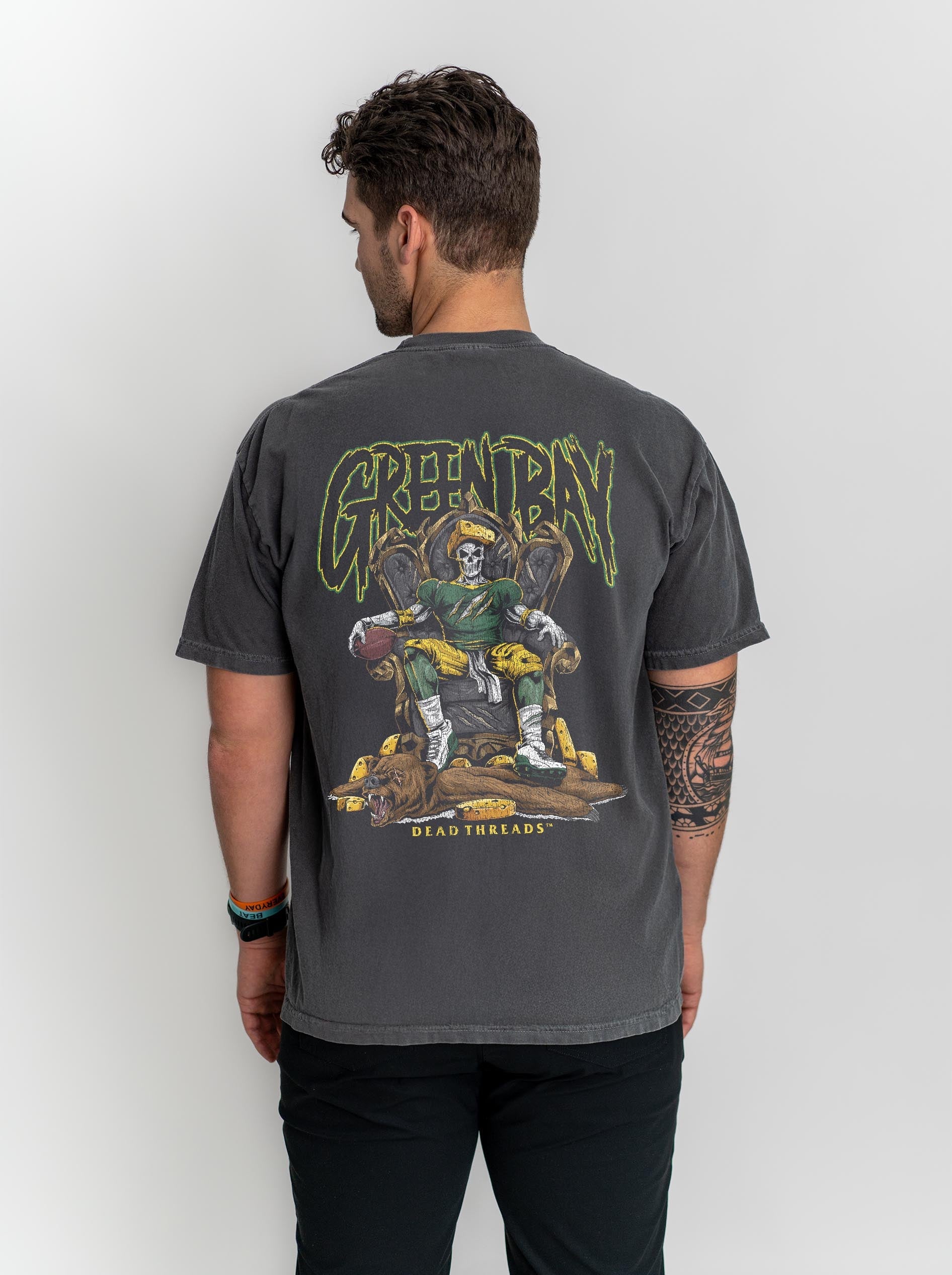 GREEN BAY FOOTBALL v2 - “3 SKULL” PREMIUM T - SHIRT – T-Shirt – Dead Threads Apparel